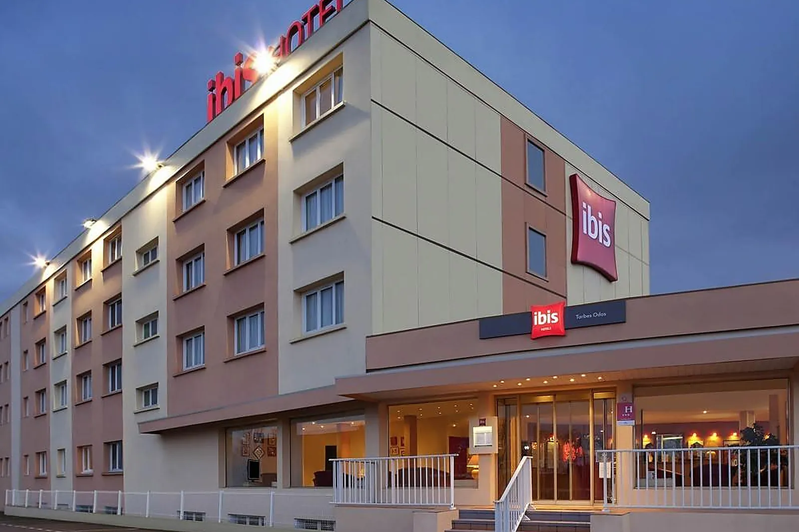 Lieux événementiels, IBIS TARBES ODOS