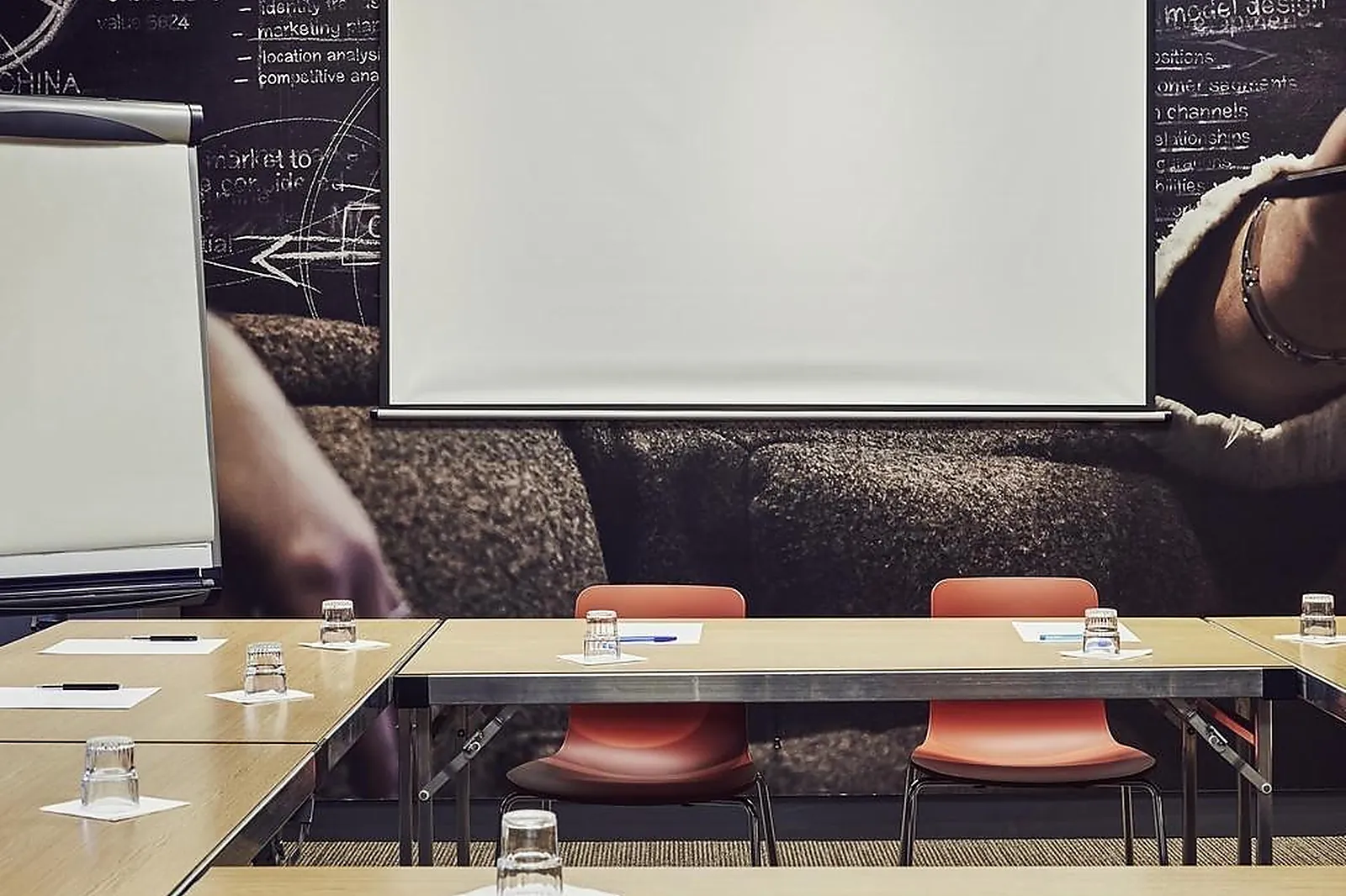 Lieux événementiels, IBIS TOULON LA VALETTE