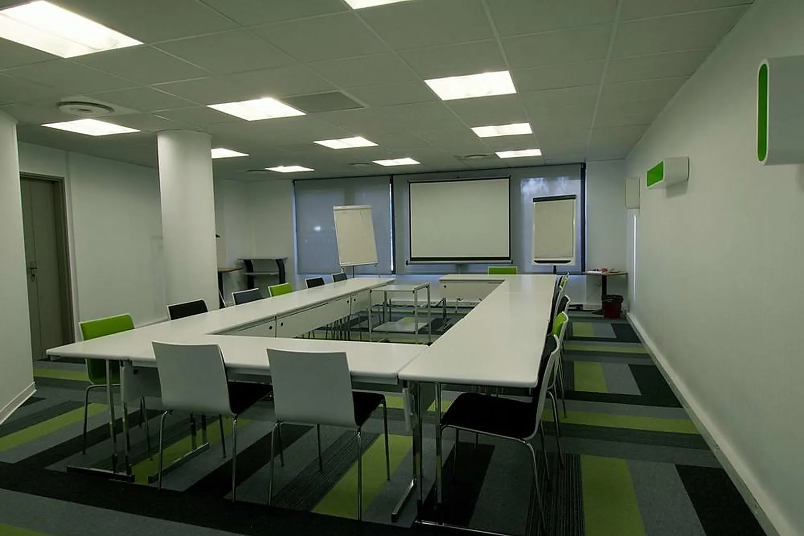 Lieux événementiels, IBIS TOULOUSE PONTS JUMEAUX