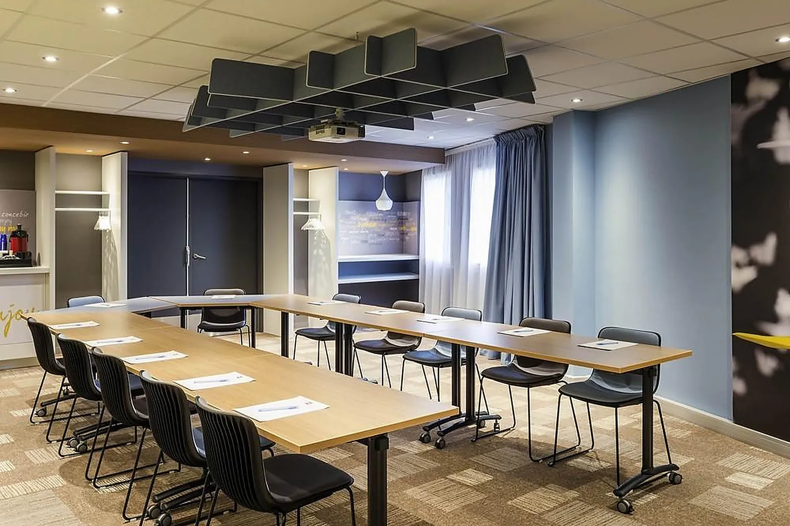 Lieux événementiels, IBIS TROYES CENTRE