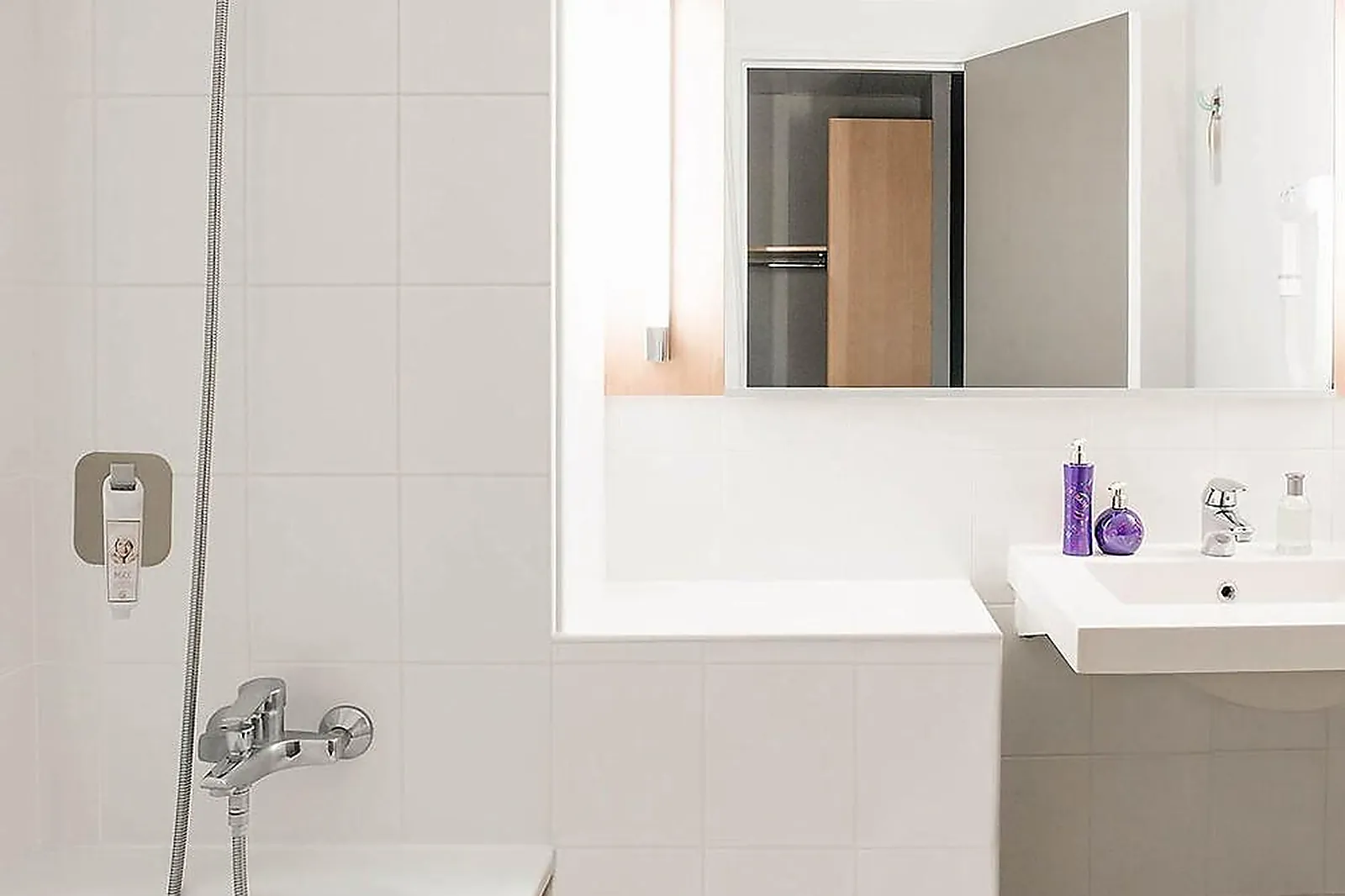 Lieux événementiels, IBIS VALENCE SUD