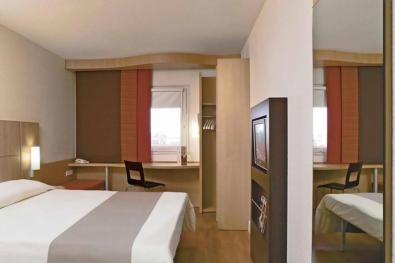 Lieux événementiels, IBIS VANNES