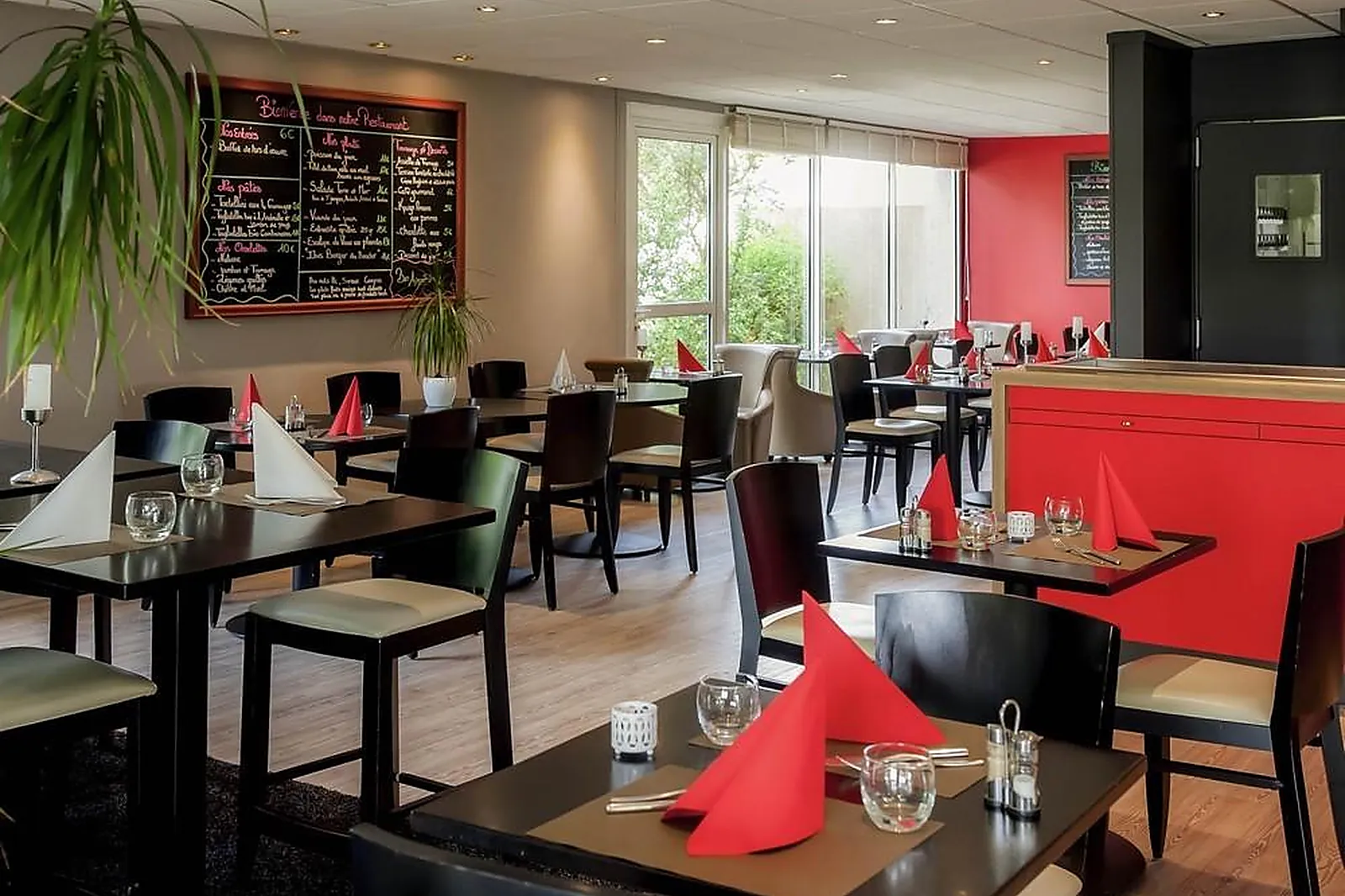 Lieux événementiels, IBIS VANNES