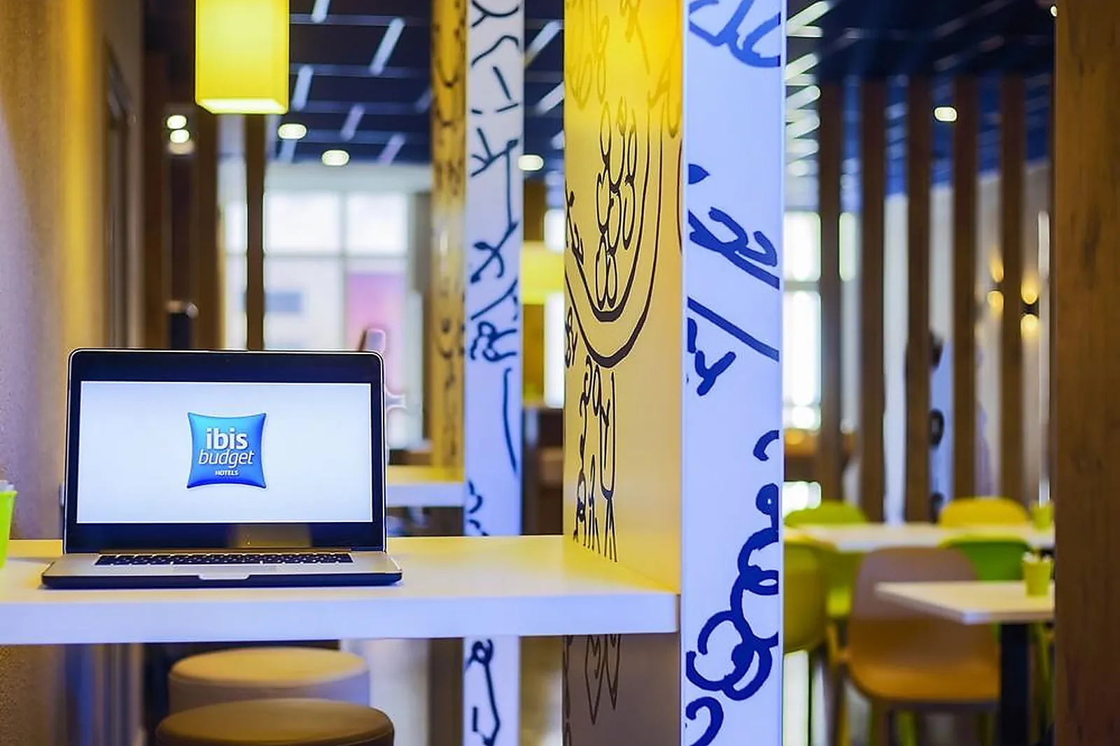 Lieux événementiels, IBIS BUDGET ARLES PALAIS DES CONGRÈS