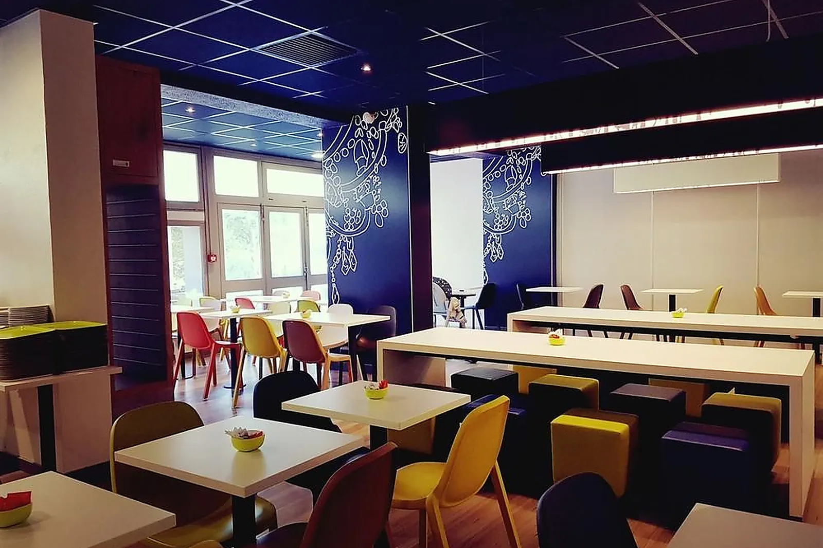 Lieux événementiels, IBIS BUDGET ARLES PALAIS DES CONGRÈS