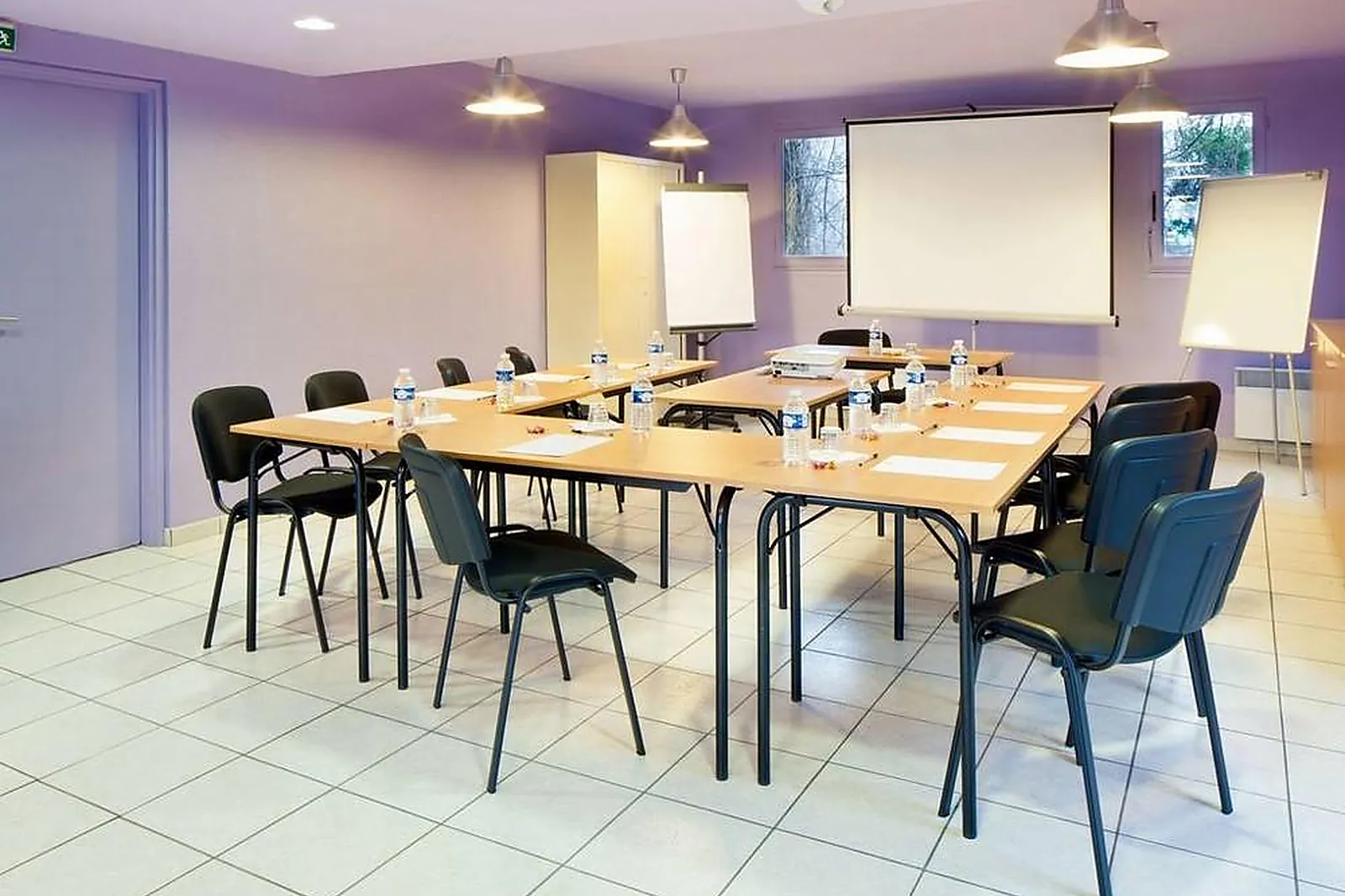 Lieux événementiels, IBIS BUDGET CHILLY-MAZARIN LES CHAMPARTS