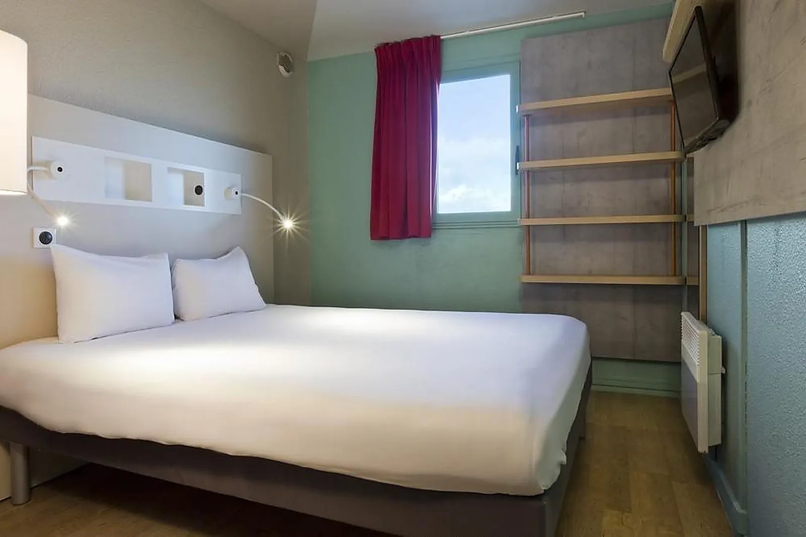 Lieux événementiels, IBIS BUDGET CHILLY-MAZARIN LES CHAMPARTS