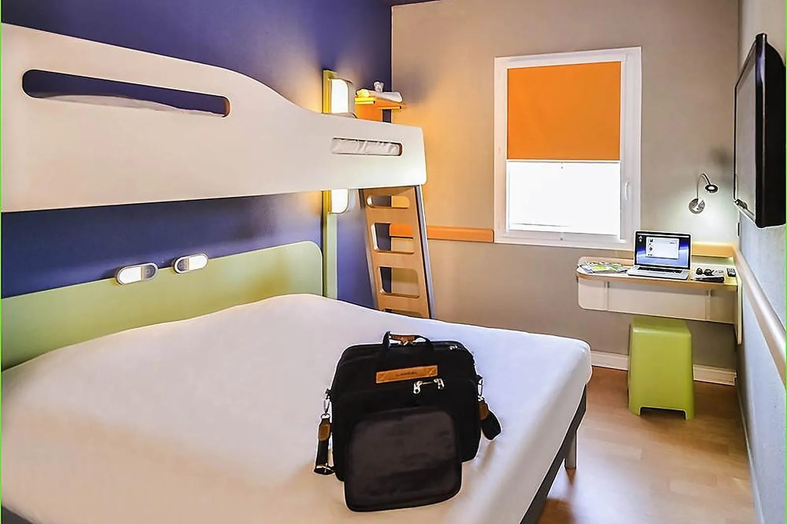 Lieux événementiels, IBIS BUDGET SAINT-MARTIN-DE-CRAU PORTE DE CAMARGUE