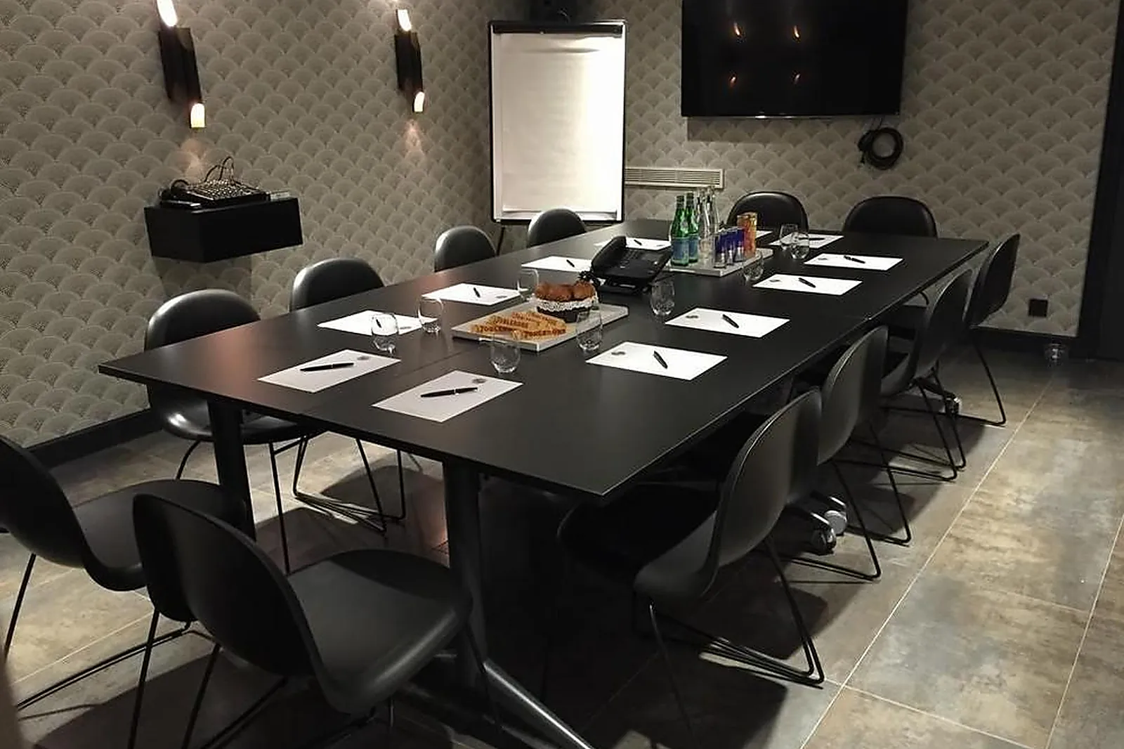 Lieux événementiels, IDOL HÔTEL