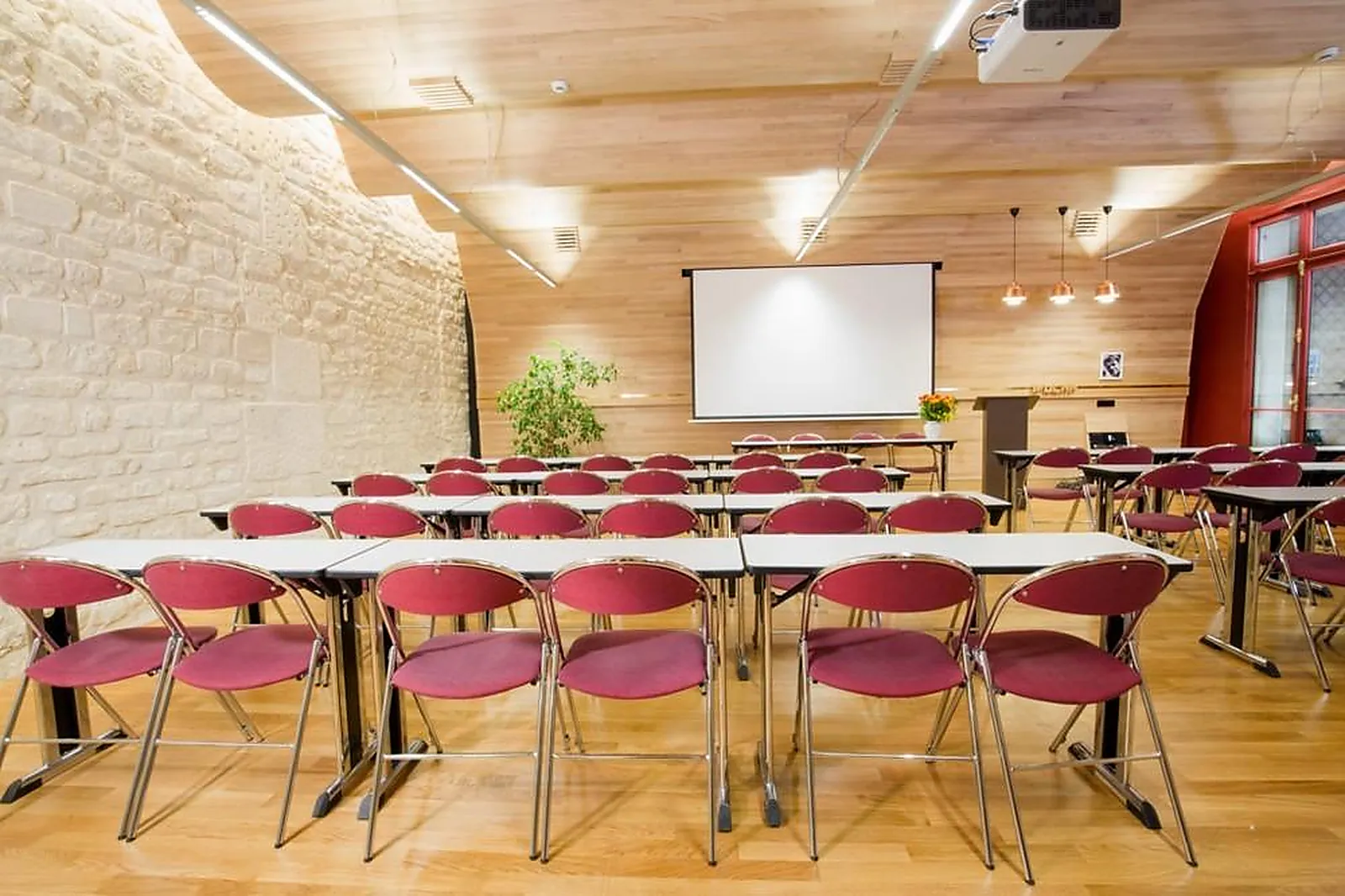 Lieux événementiels, IFOCAP