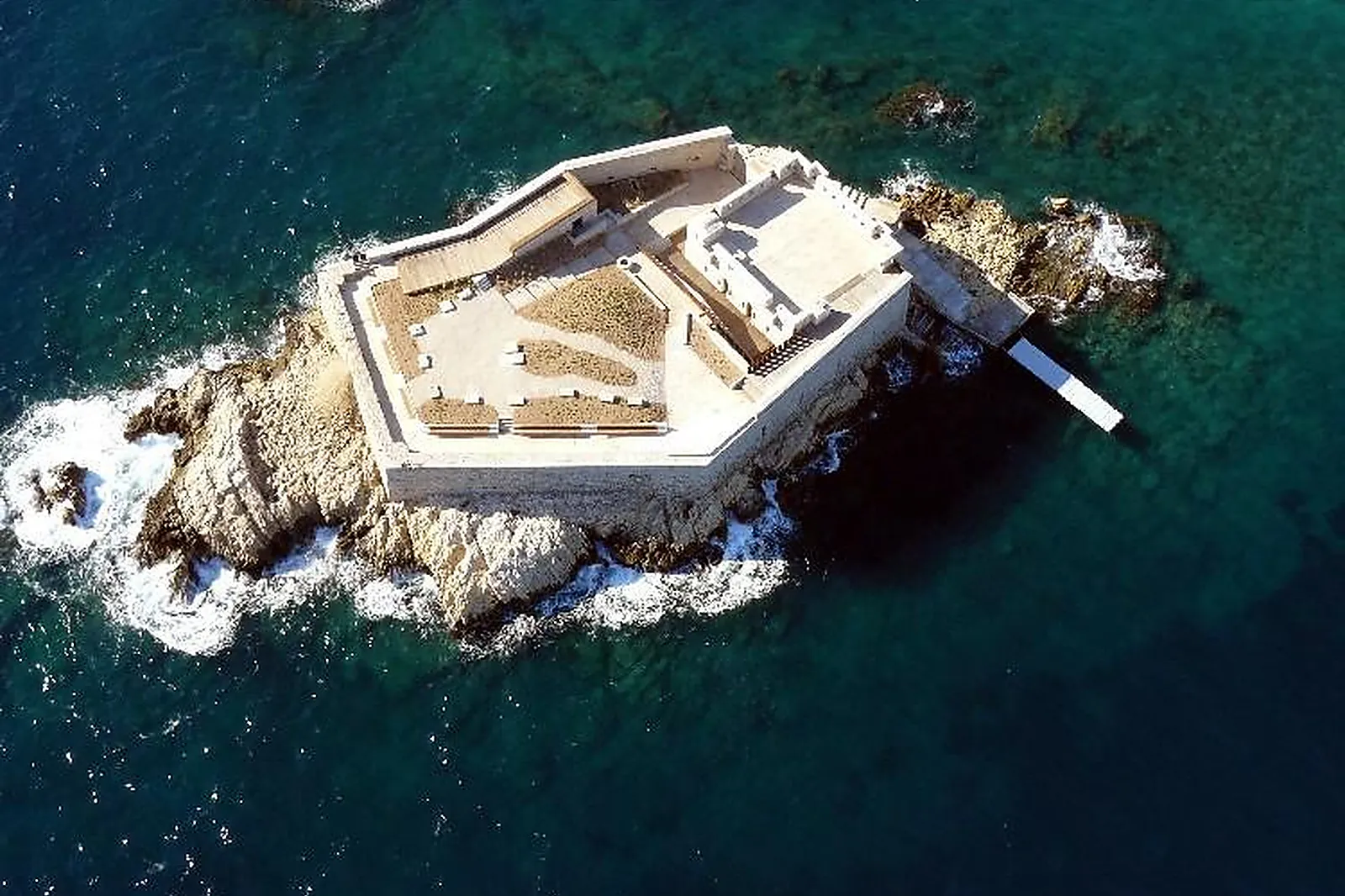 Lieux événementiels, ILE DE GABY