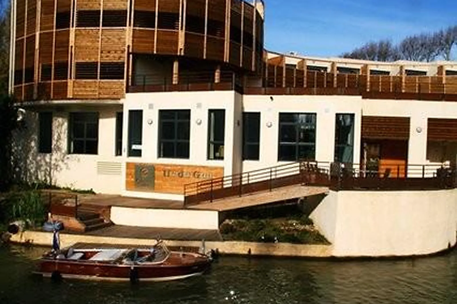 Lieux événementiels, ILE DU GUA SUITES