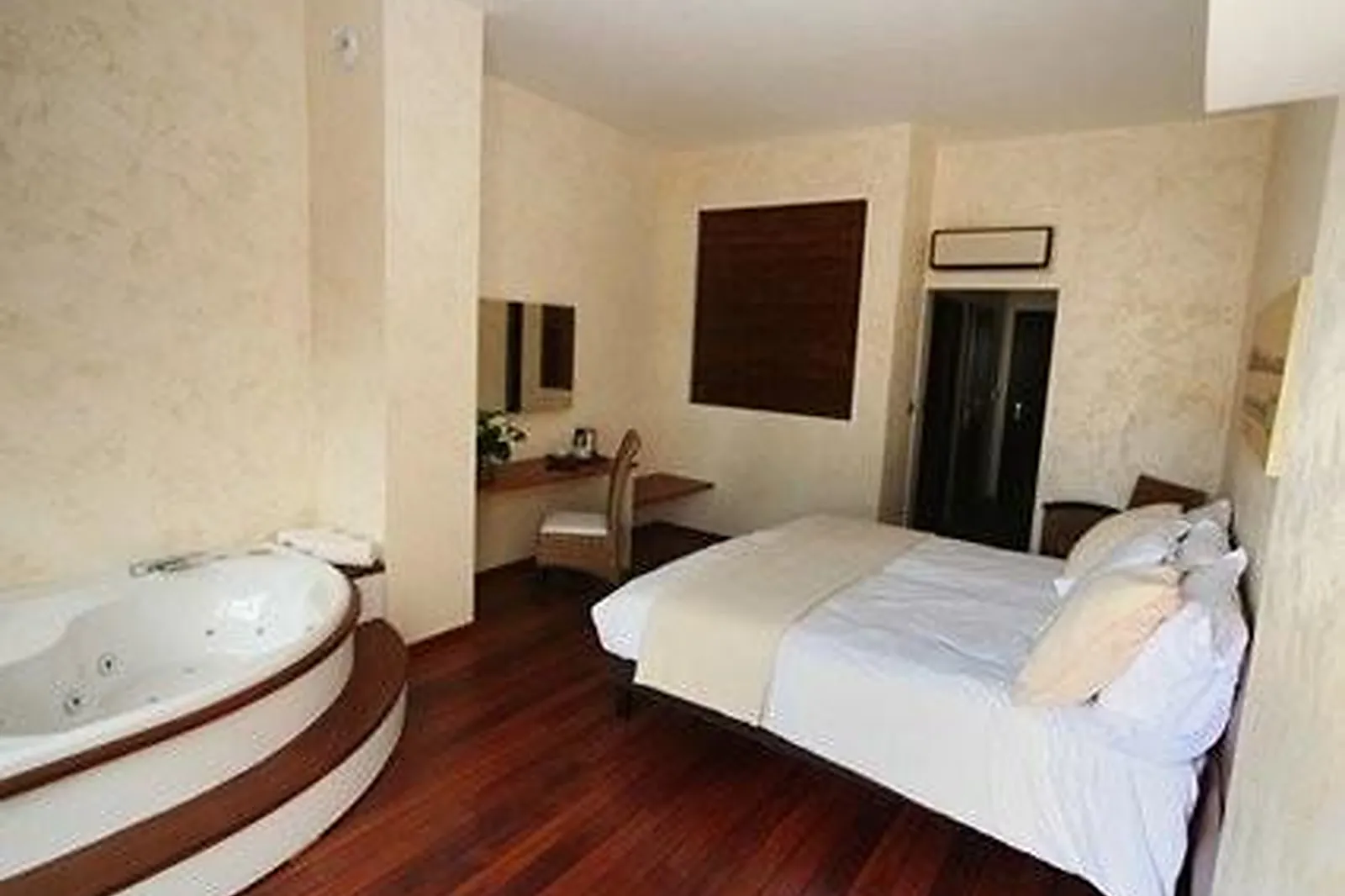 Lieux événementiels, ILE DU GUA SUITES