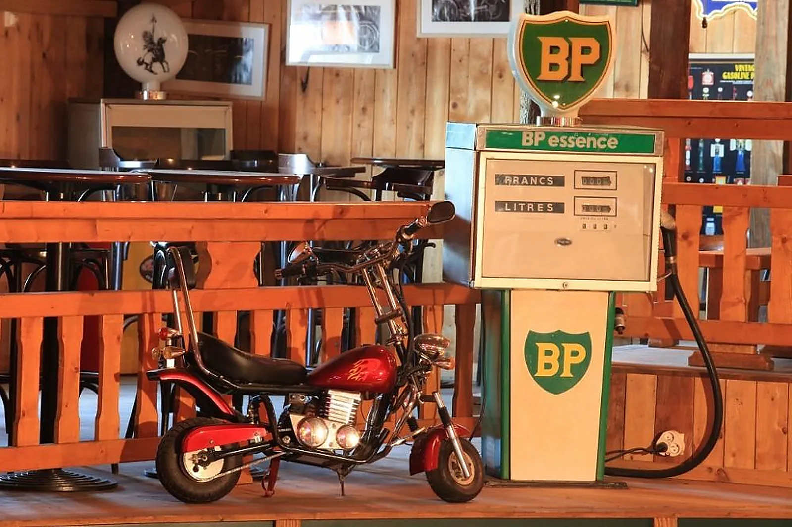 Lieux événementiels, INDIAN SALOON