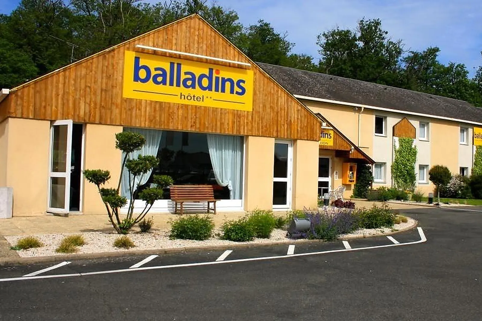 Lieux événementiels, INITIAL BY BALLADINS VENDÔME