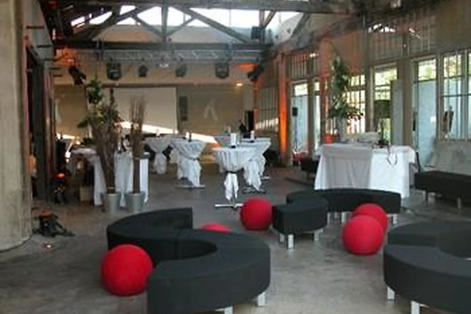 Lieux événementiels, INSTITUT LUMIERE