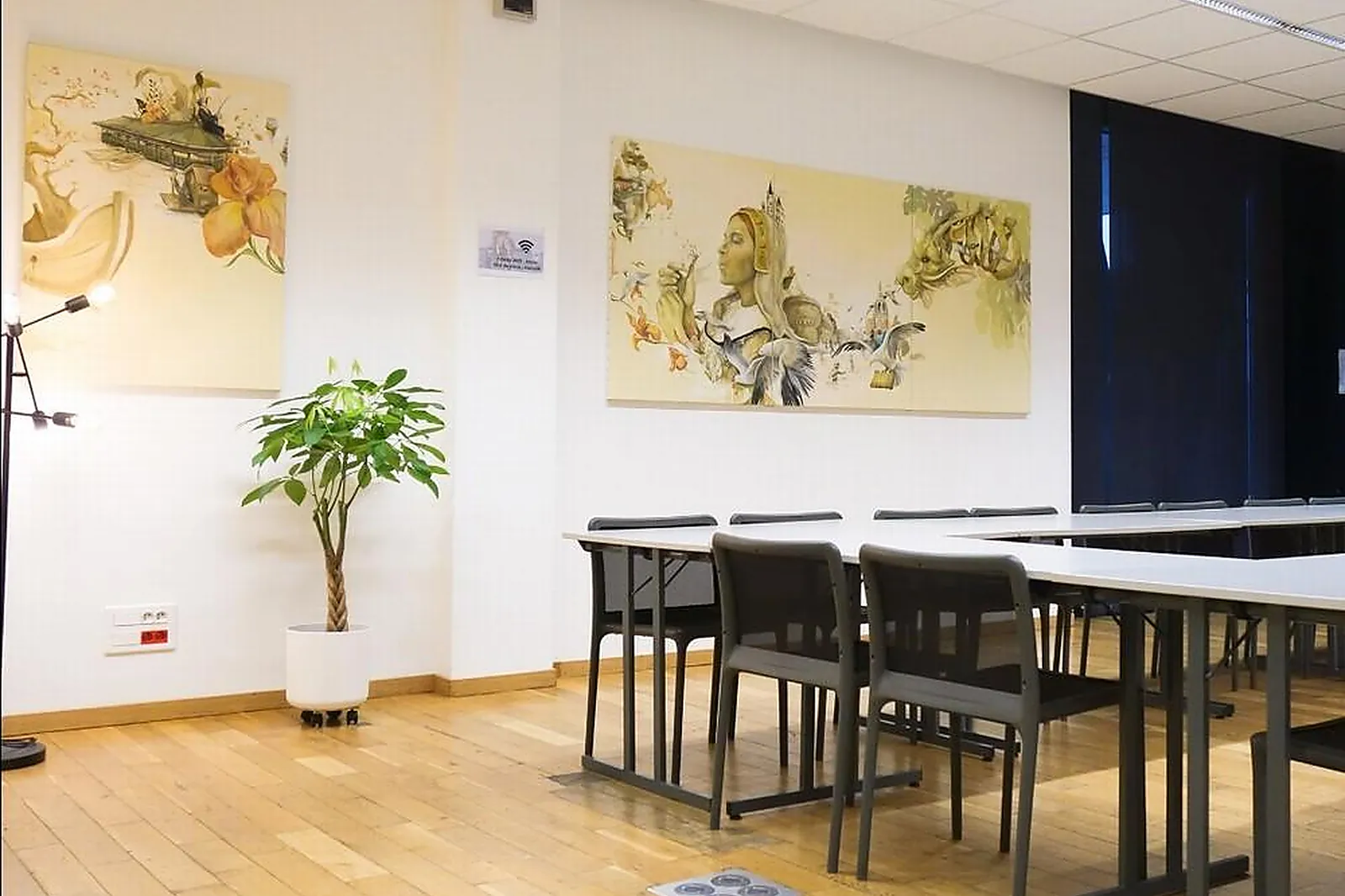 Lieux événementiels, INSULA