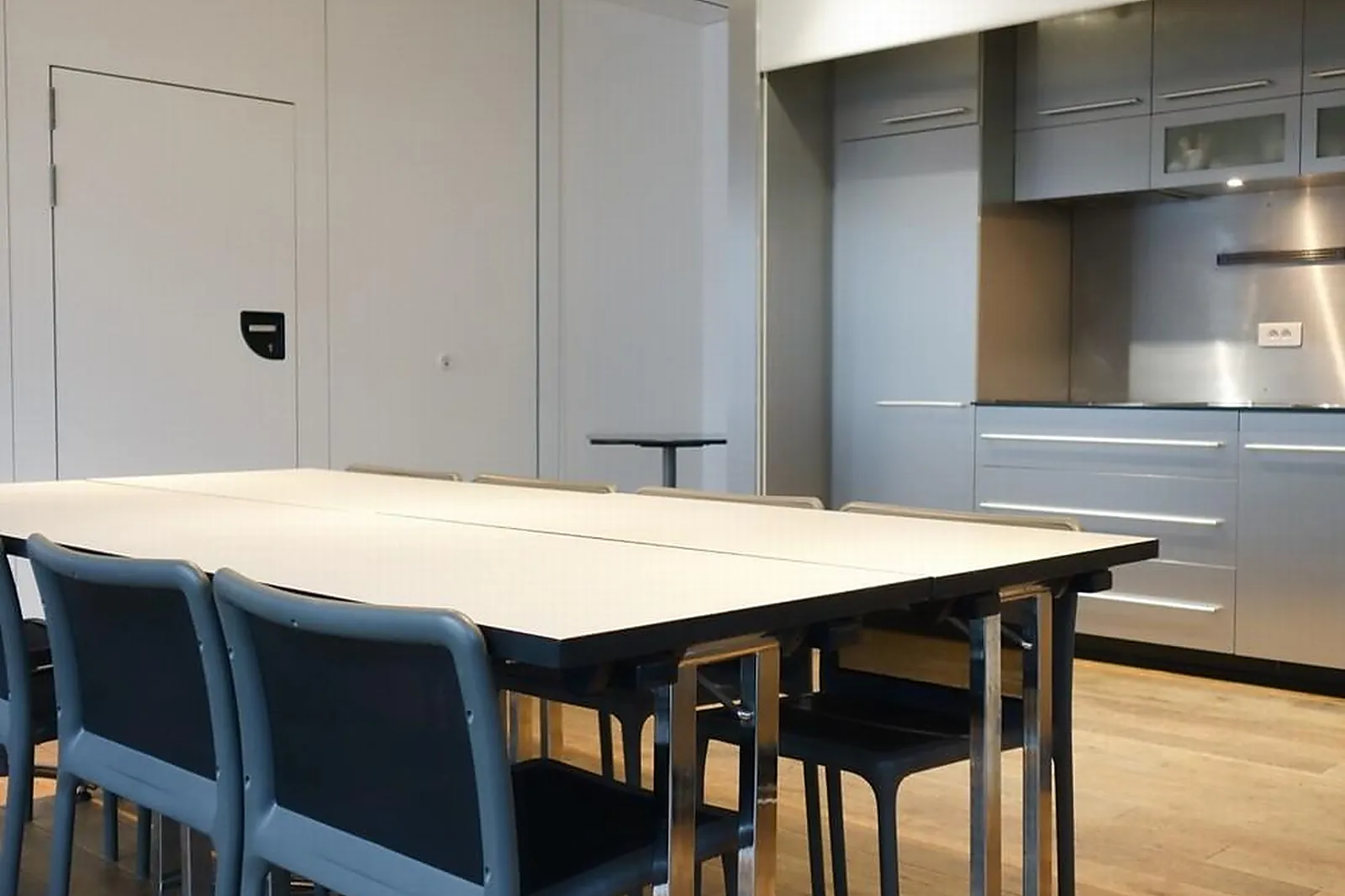 Lieux événementiels, INSULA