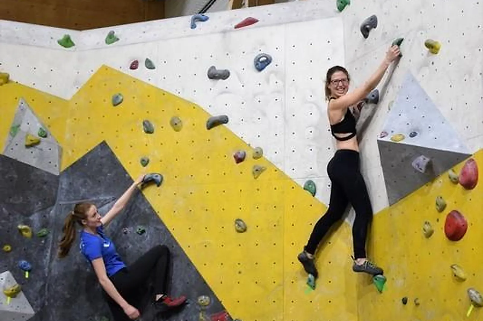 Lieux événementiels, ISATIX