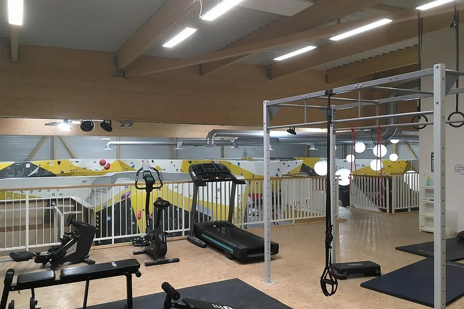 Lieux événementiels, ISATIX