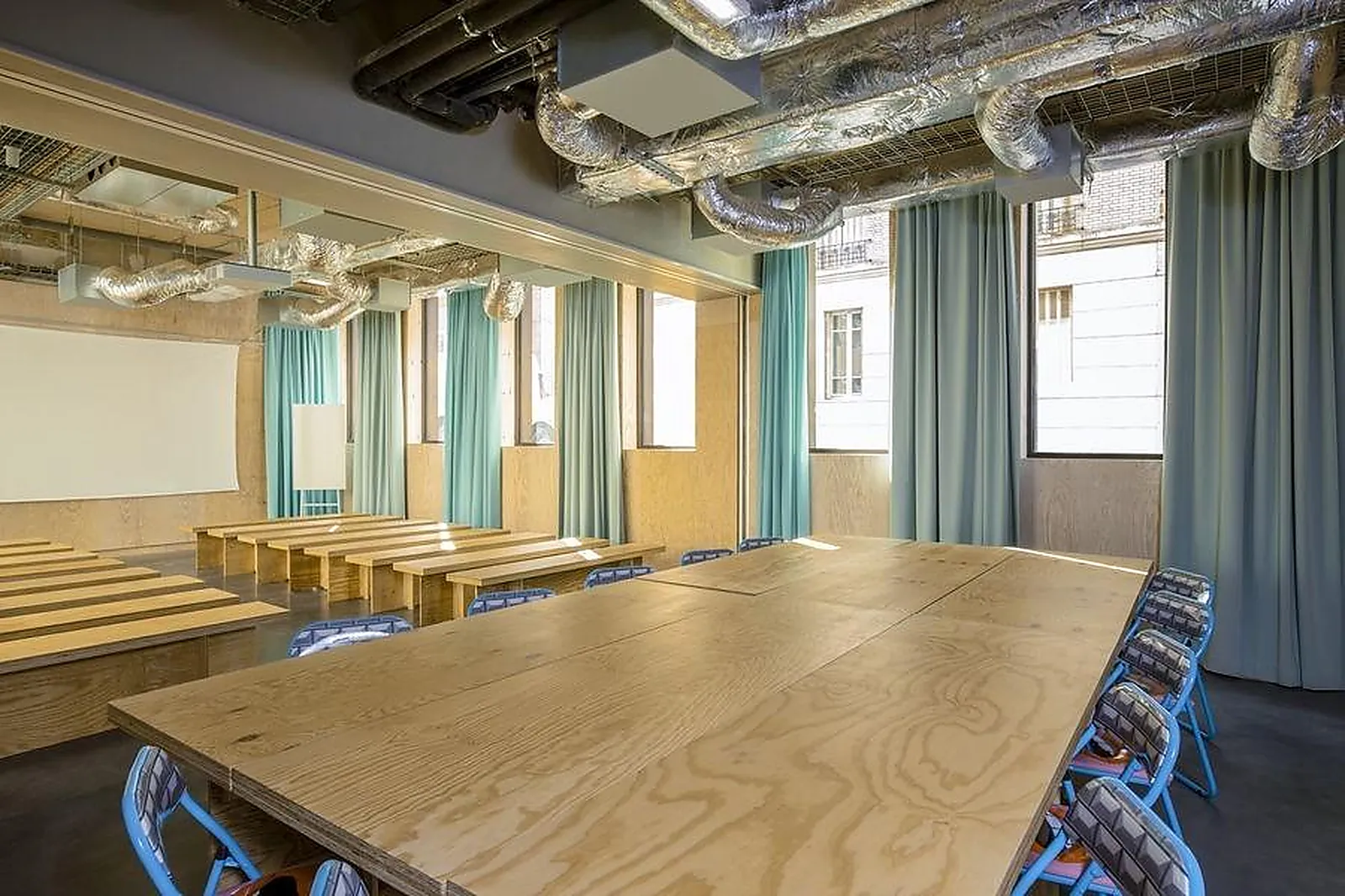 Lieux événementiels, JO AND JOE PARIS GENTILLY