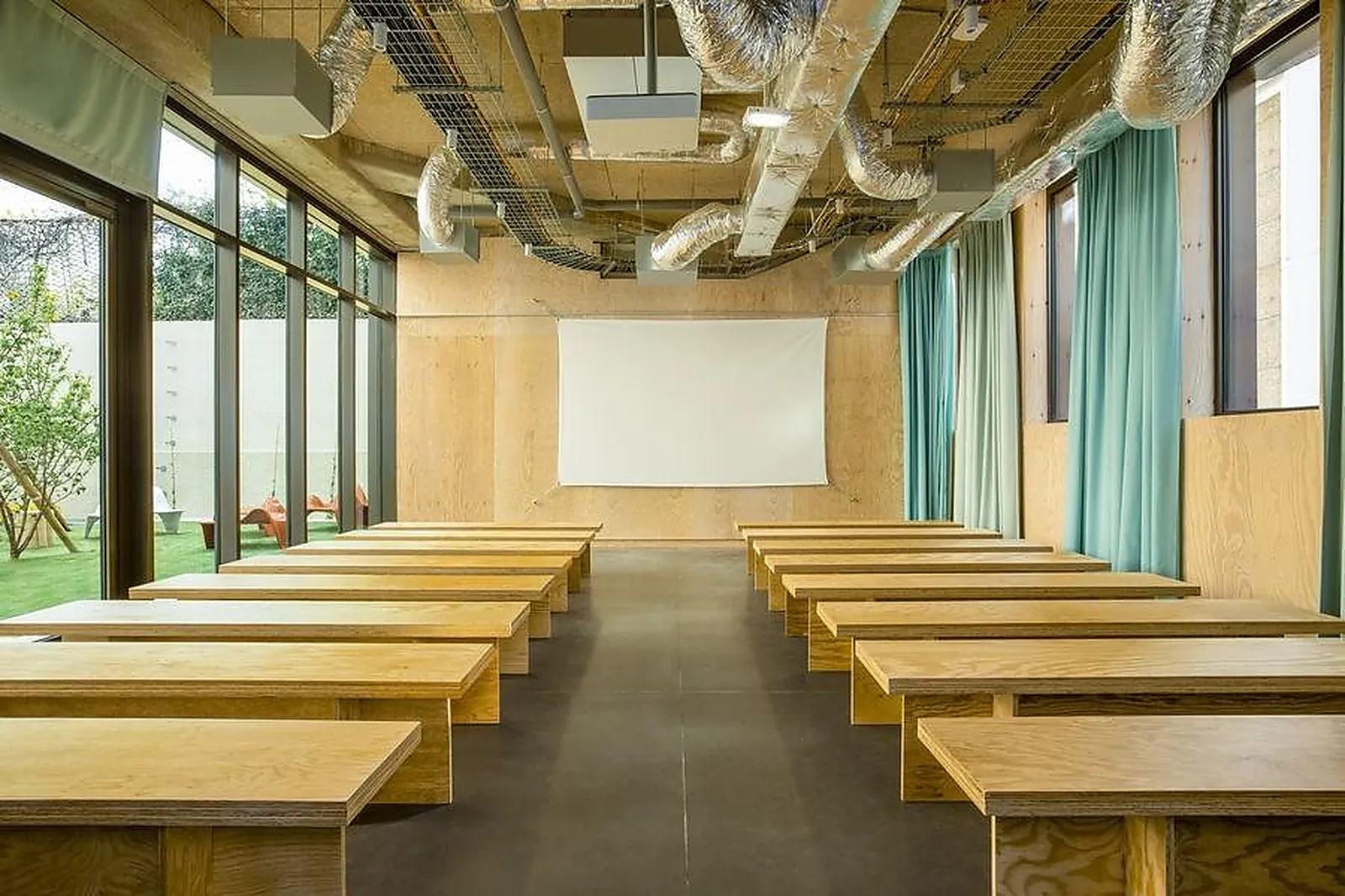 Lieux événementiels, JO AND JOE PARIS GENTILLY