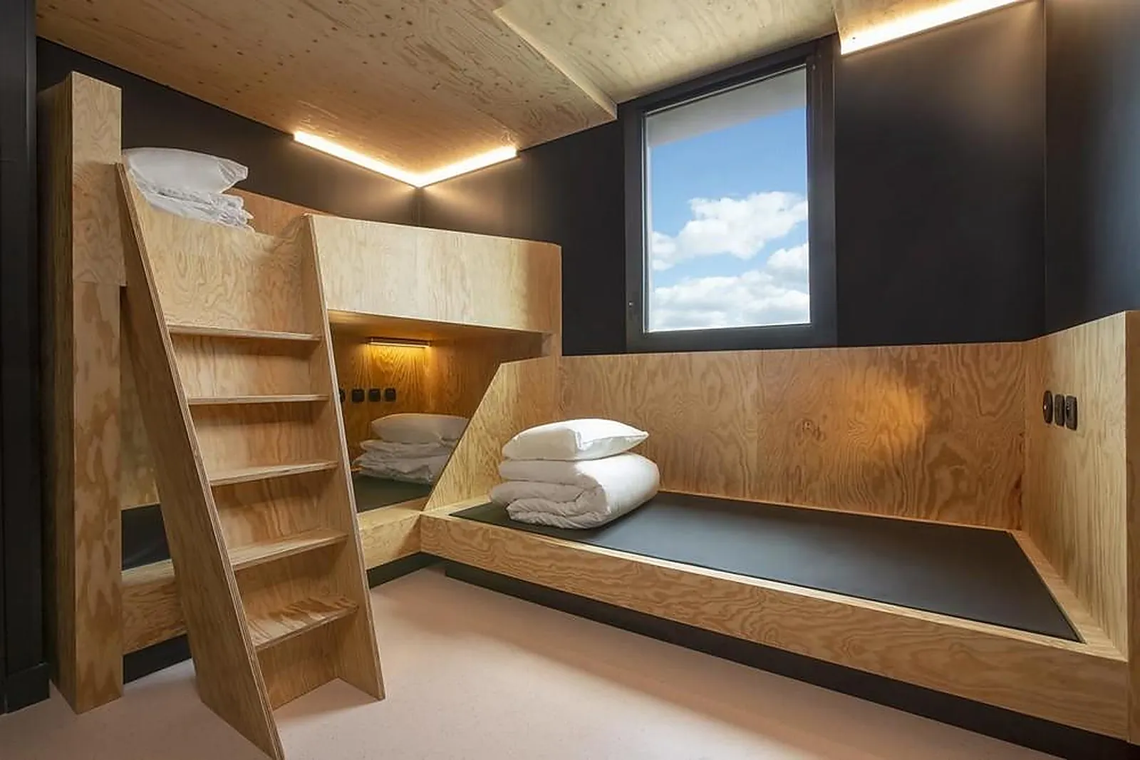 Lieux événementiels, JO AND JOE PARIS GENTILLY