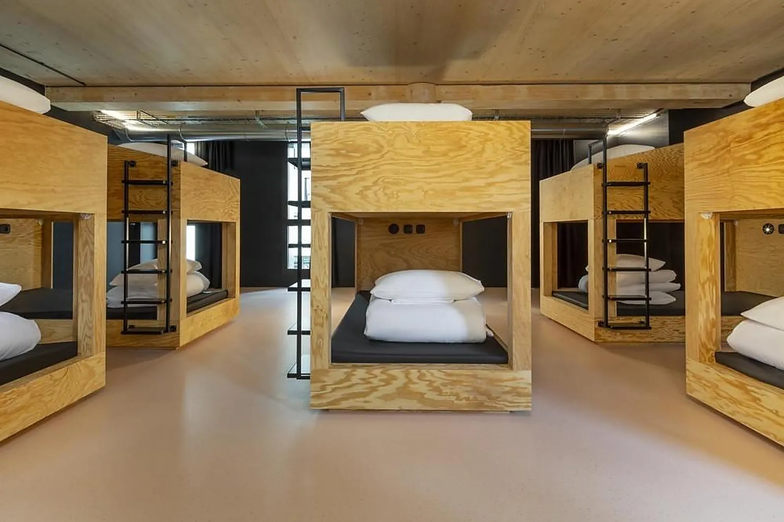 Lieux événementiels, JO AND JOE PARIS GENTILLY