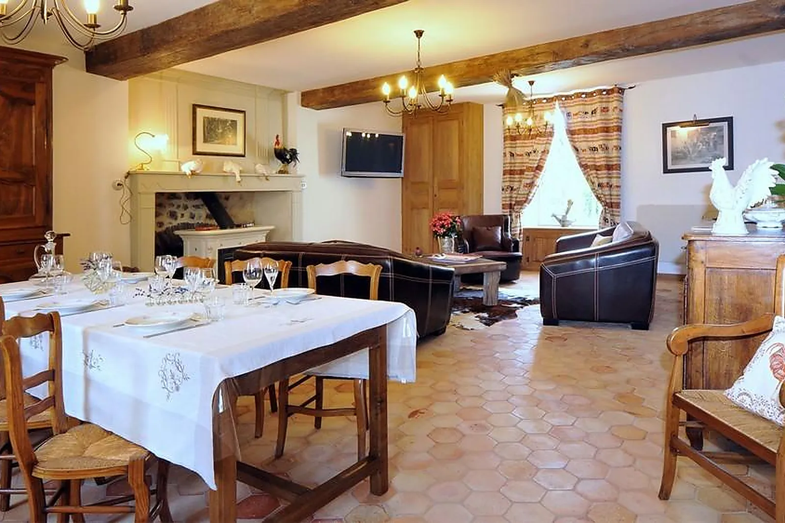 Lieux événementiels, JOLY CHAMPAGNE