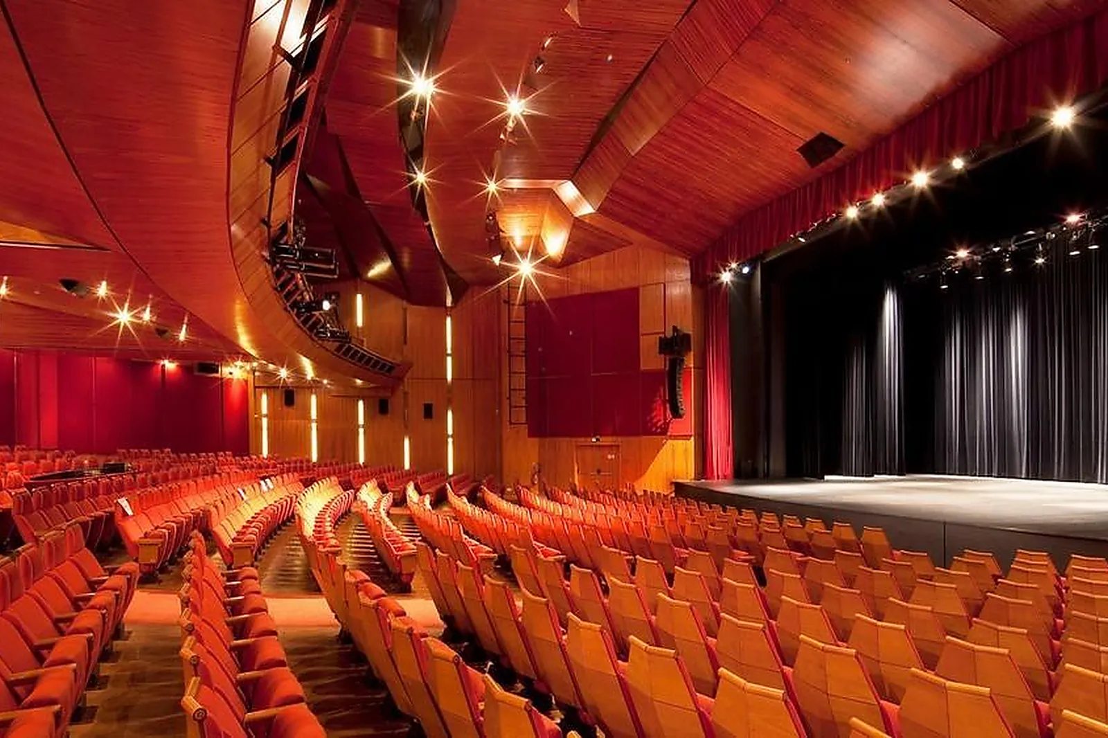 Lieux événementiels, JW MARRIOTT CANNES