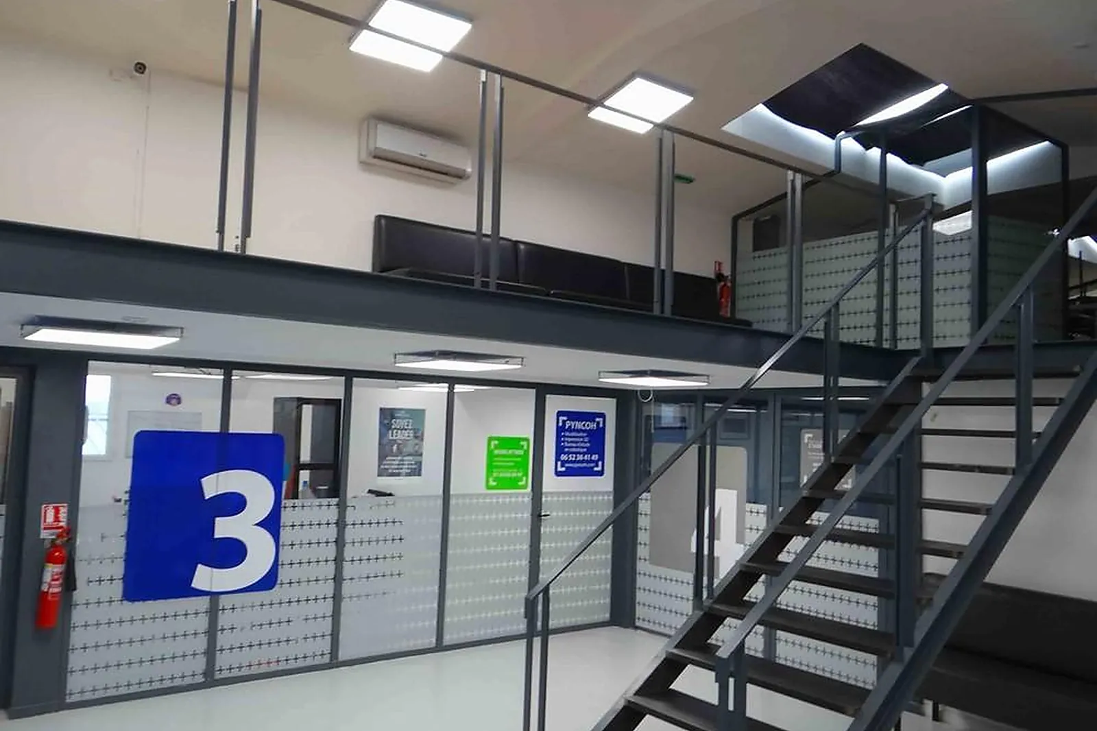 Lieux événementiels, KM4 CENTER