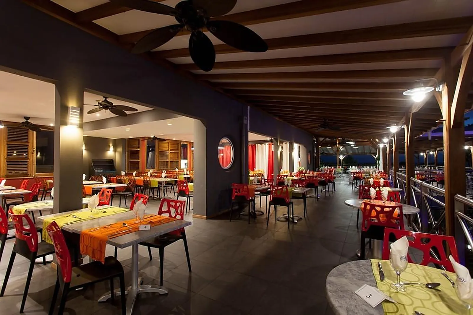 Lieux événementiels, KARIBEA SAINTE-LUCE HÔTEL