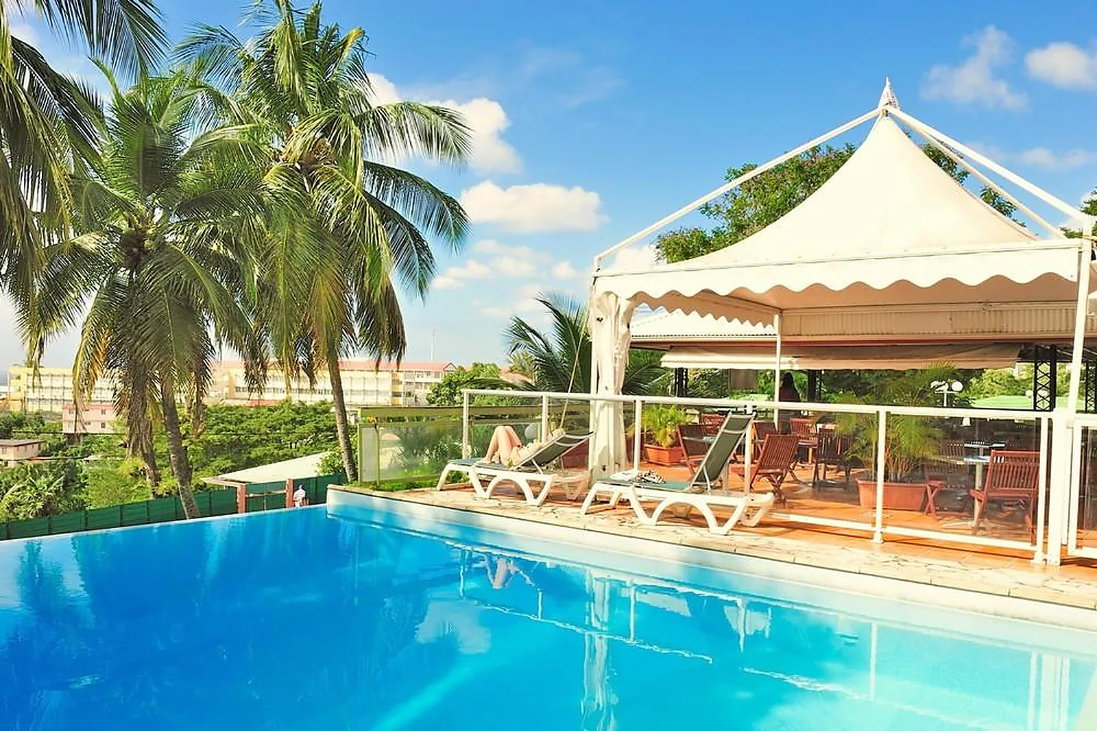 Lieux événementiels, KARIBEA SQUASH HÔTEL