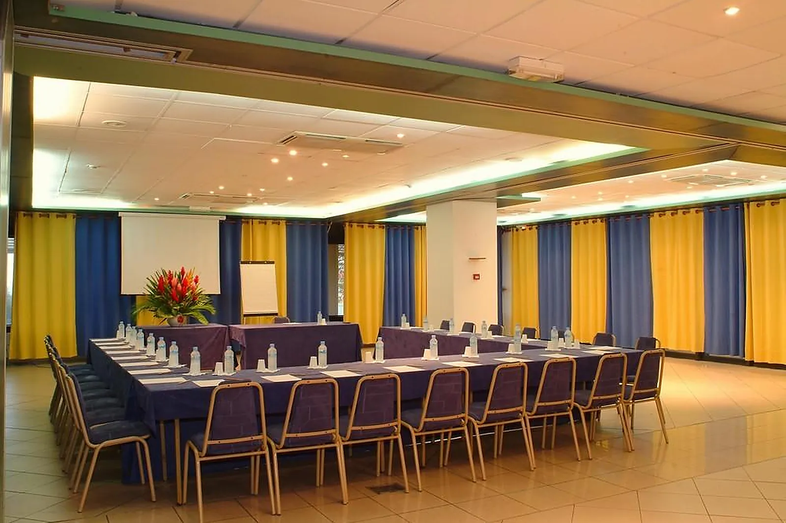 Lieux événementiels, KARIBEA SQUASH HÔTEL