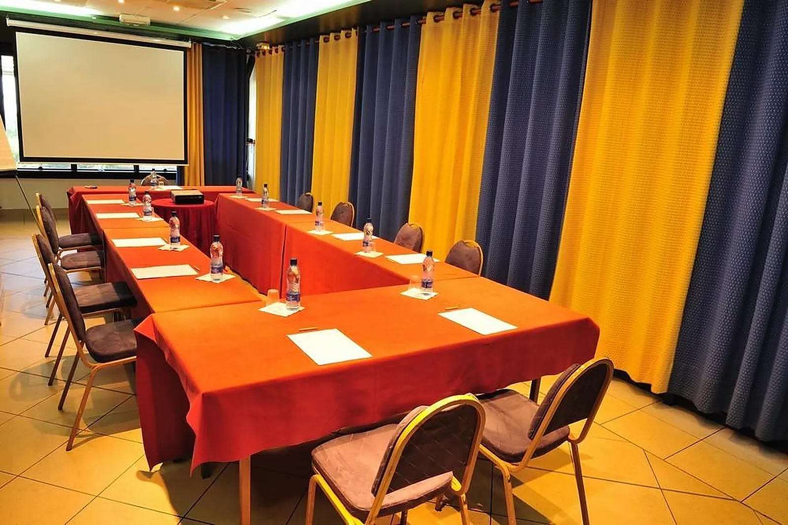 Lieux événementiels, KARIBEA SQUASH HÔTEL