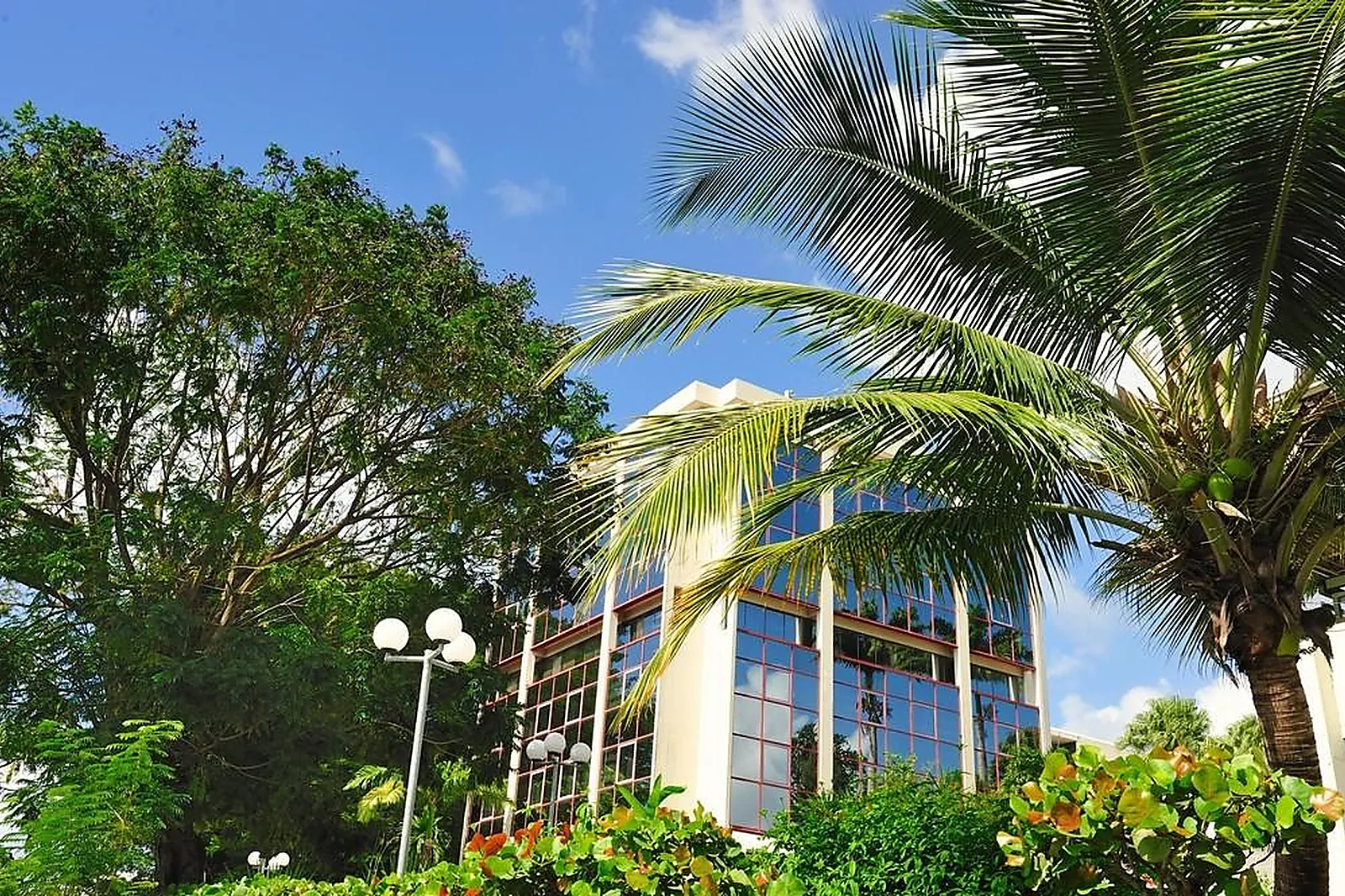 Lieux événementiels, KARIBEA SQUASH HÔTEL