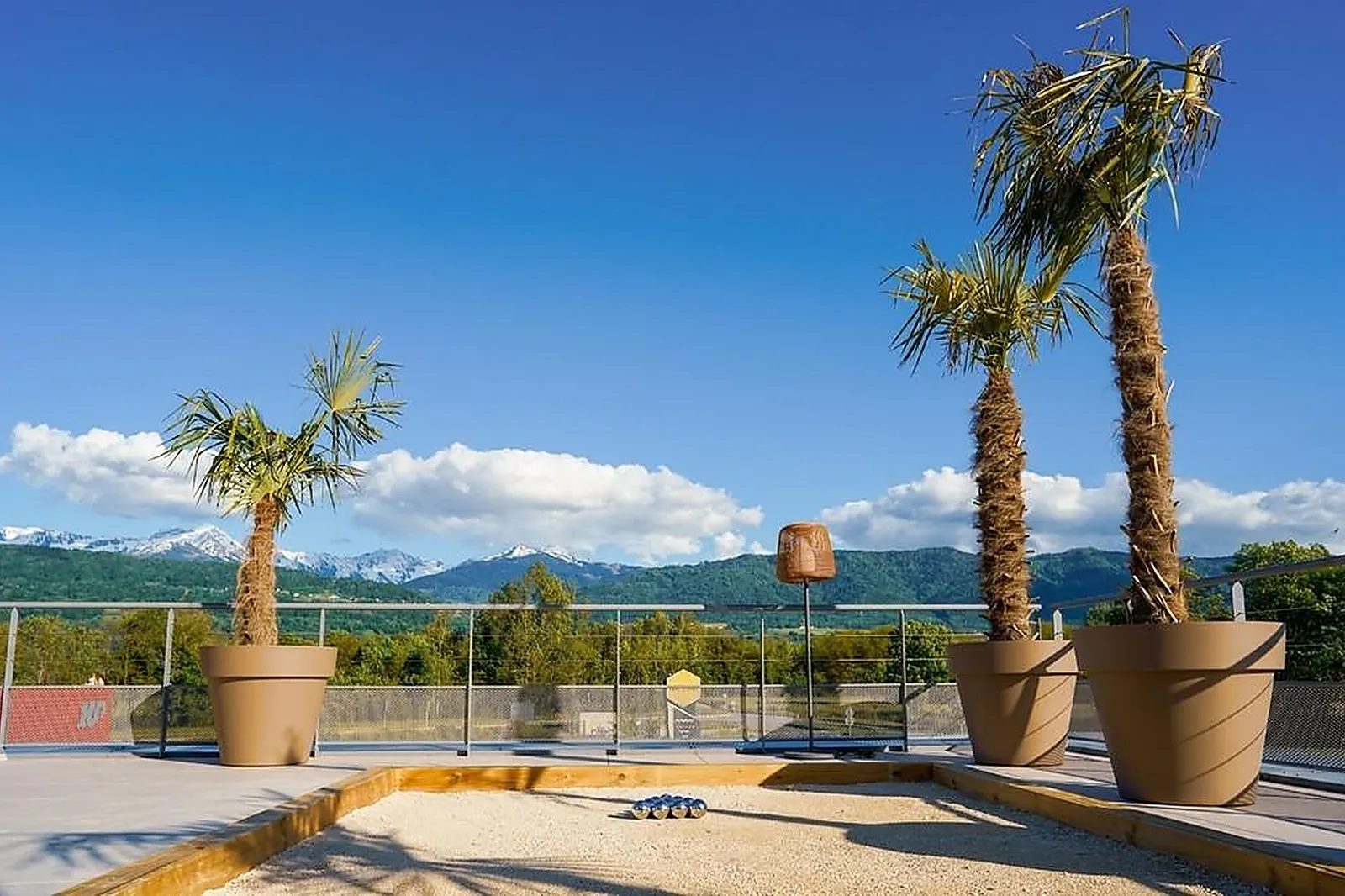 Lieux événementiels, KARL GUSTAV