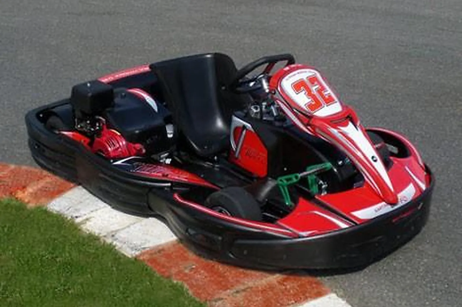 Lieux événementiels, KARTING BUFFO LES ETARDS