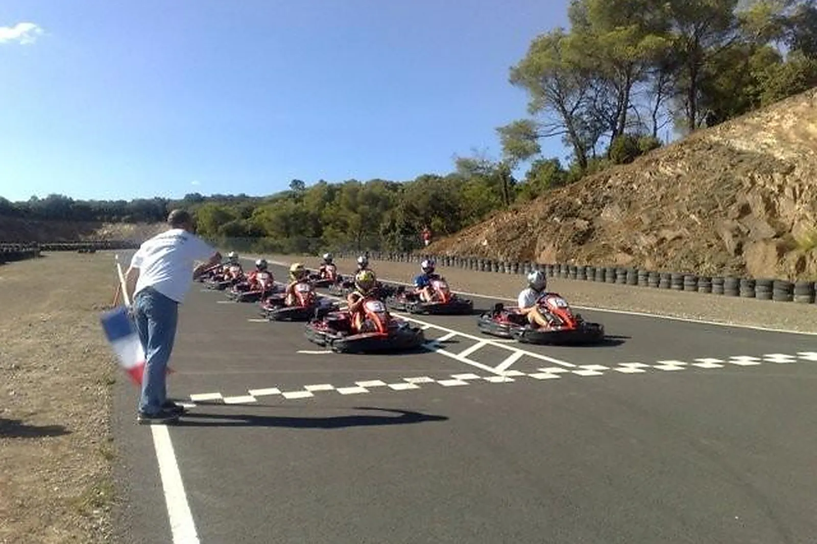 Lieux événementiels, KARTING DE CAUSSINIOJOULS