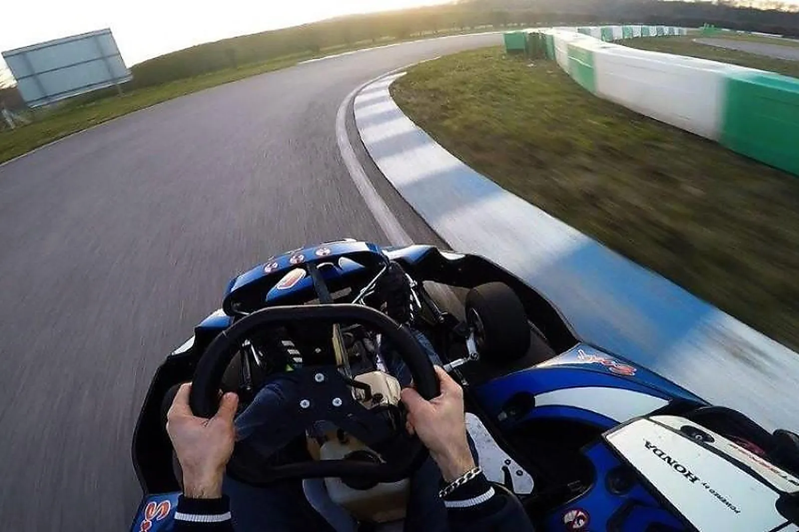 Lieux événementiels, KARTING DU LAQUAIS