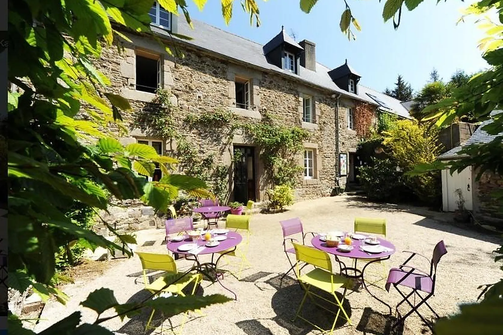 Lieux événementiels, KASTELL DINEC'