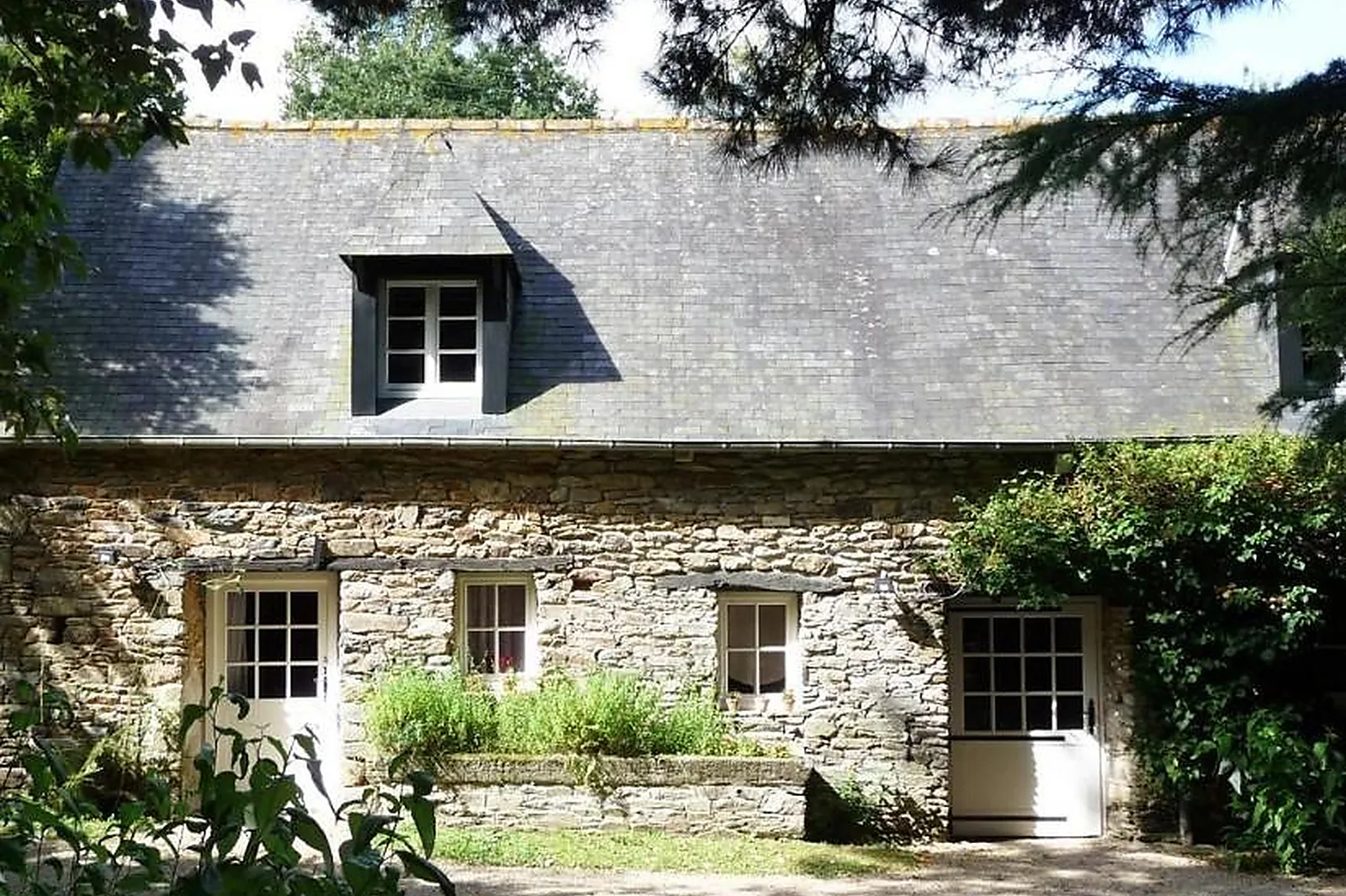 Lieux événementiels, KASTELL DINEC'