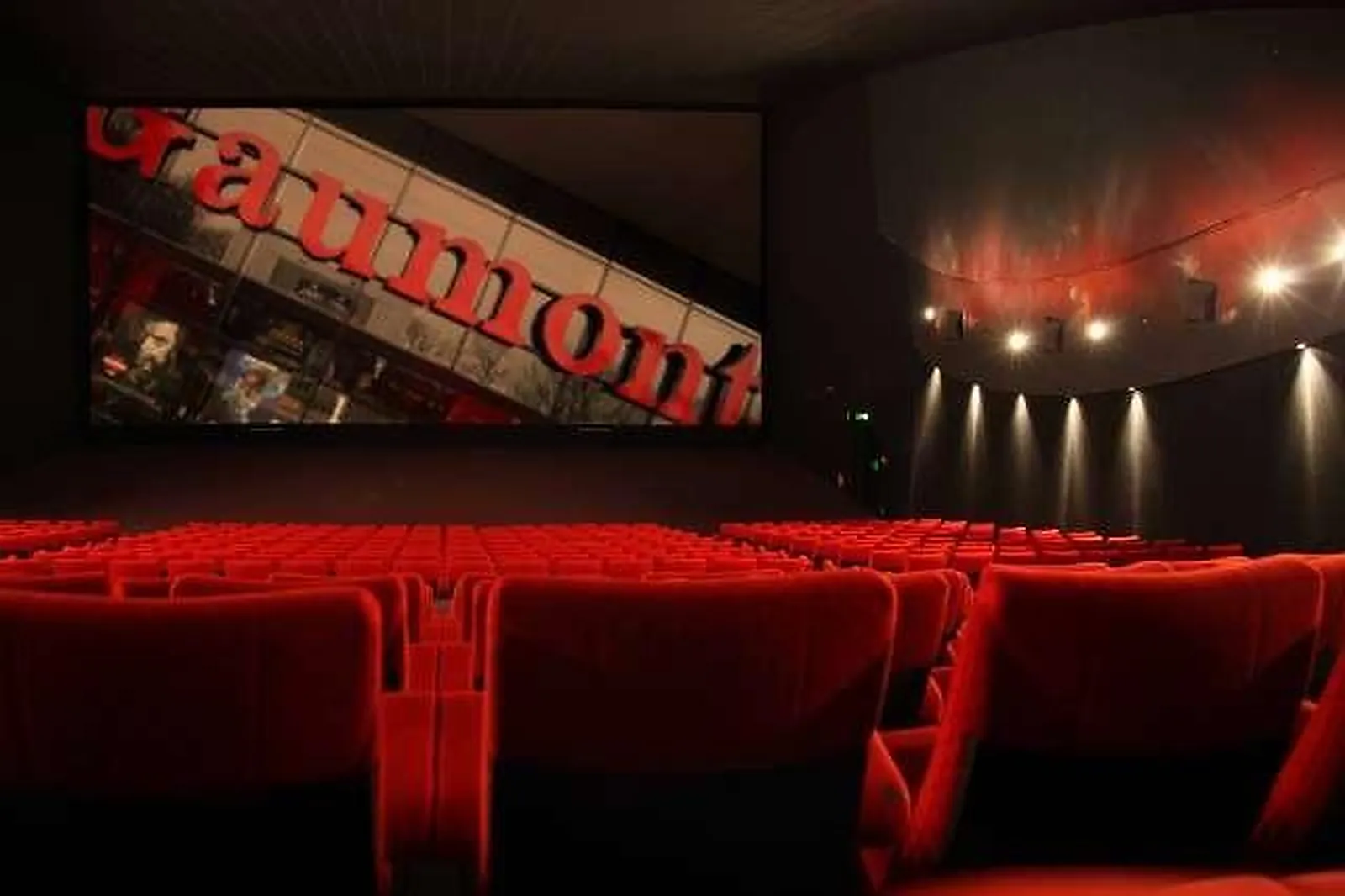 Lieux événementiels, KINEPOLIS AMNEVILLE