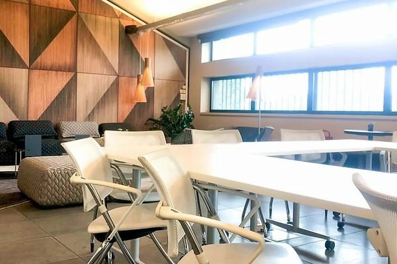 Lieux événementiels, KOLAAB