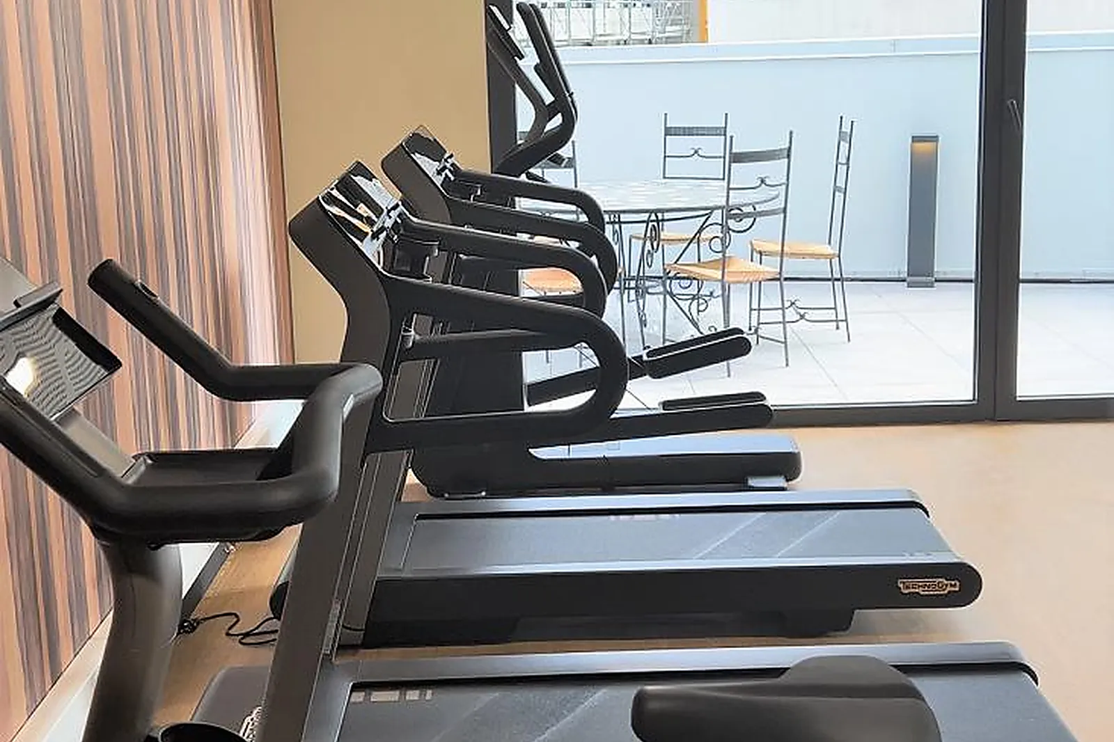 Lieux événementiels, KOPSTER COLOMBES