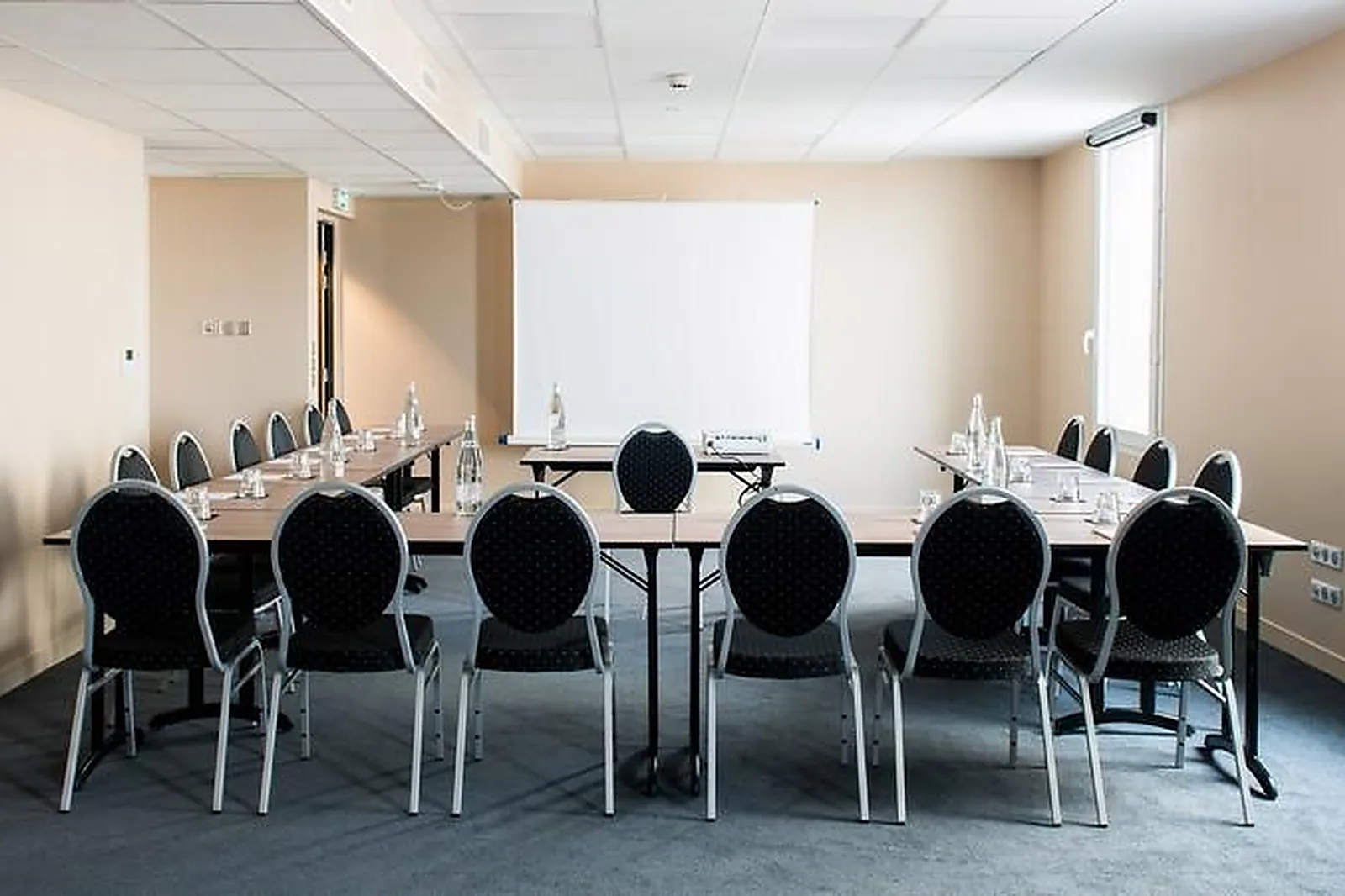 Lieux événementiels, KOPSTER HÔTEL LYON GROUPAMA STADIUM