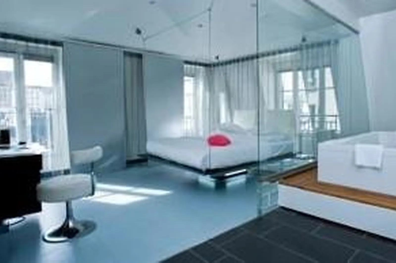 Lieux événementiels, KUBE HÔTEL