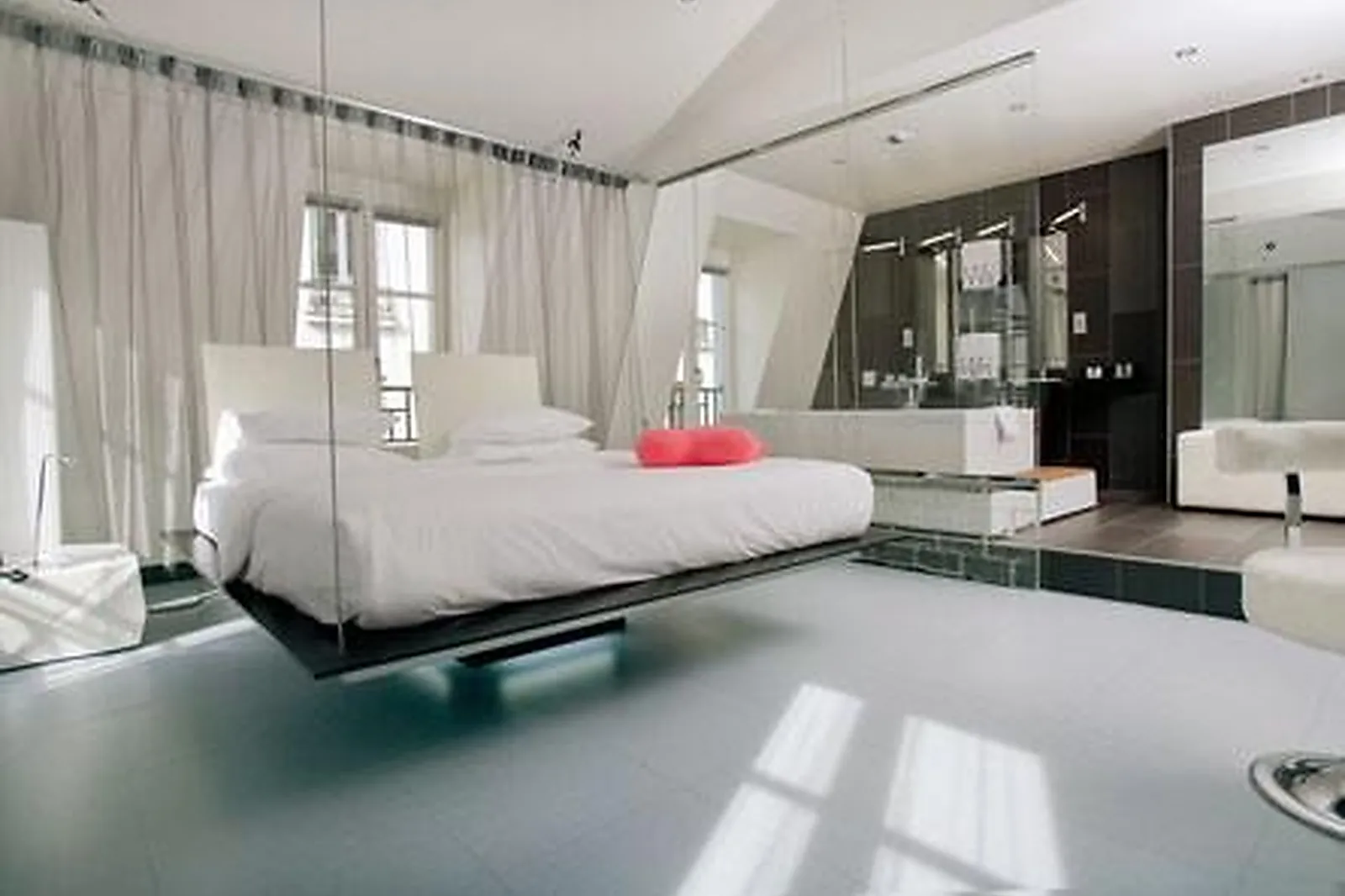 Lieux événementiels, KUBE HÔTEL