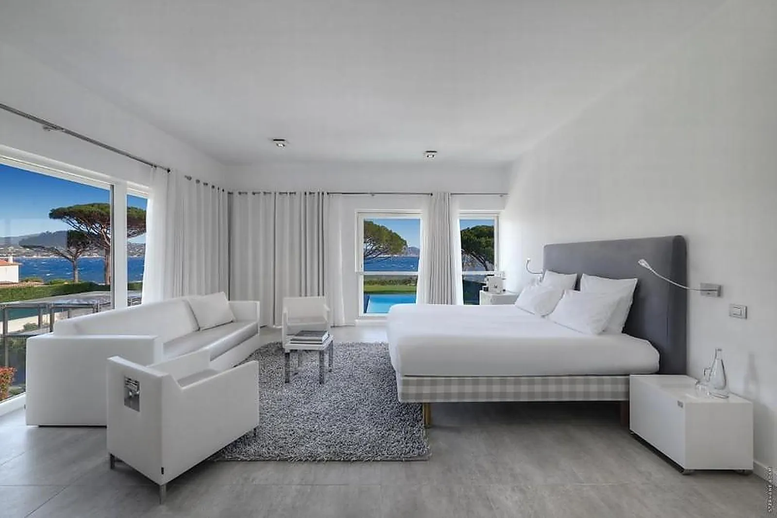 Lieux événementiels, KUBE HÔTEL GASSIN