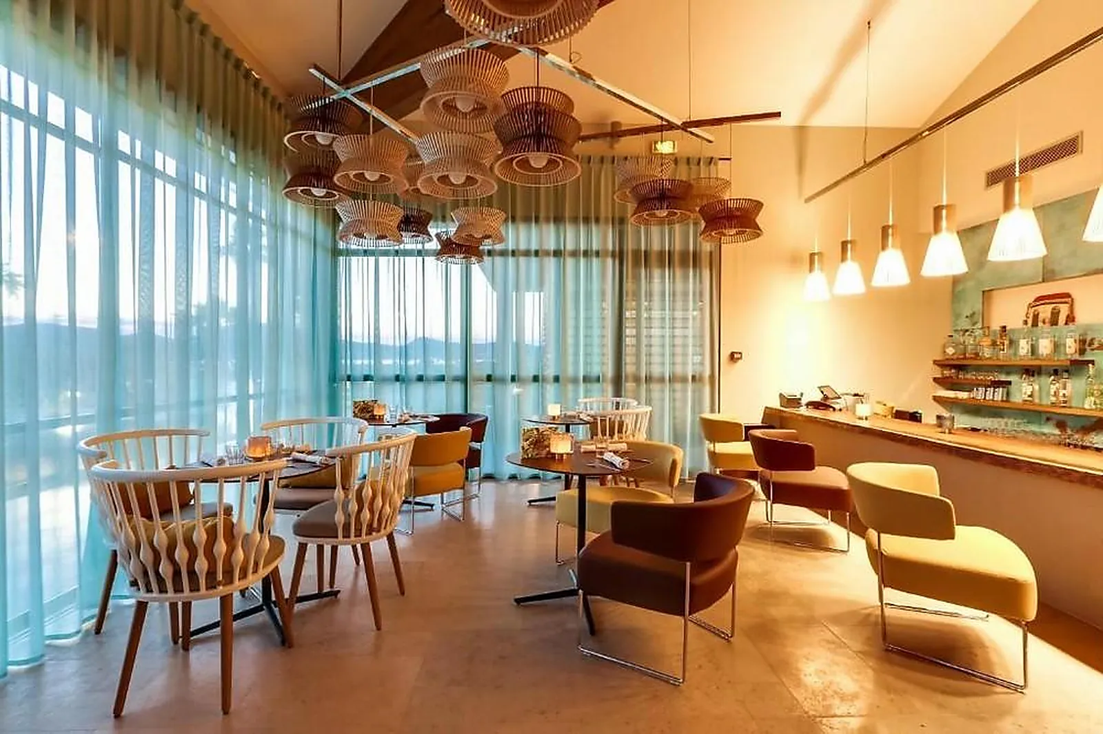 Lieux événementiels, KUBE HÔTEL GASSIN